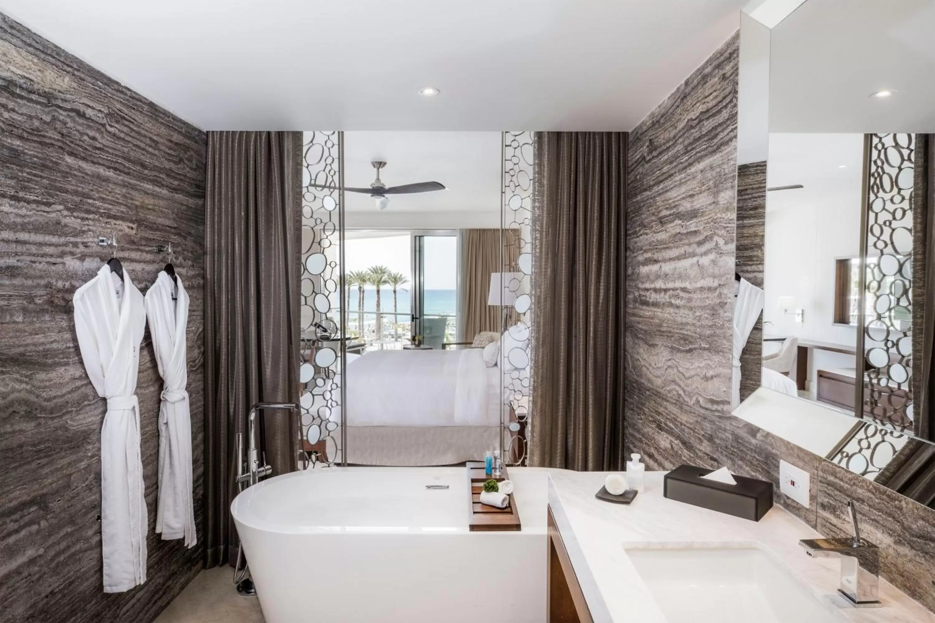 Royale Deluxe in Le Blanc Spa Resort Los Cabos - Adults Only - All-Inclusive Royale Deluxe in Le Blanc Spa Resort Los Cabos - Adults Only - All-Inclusive