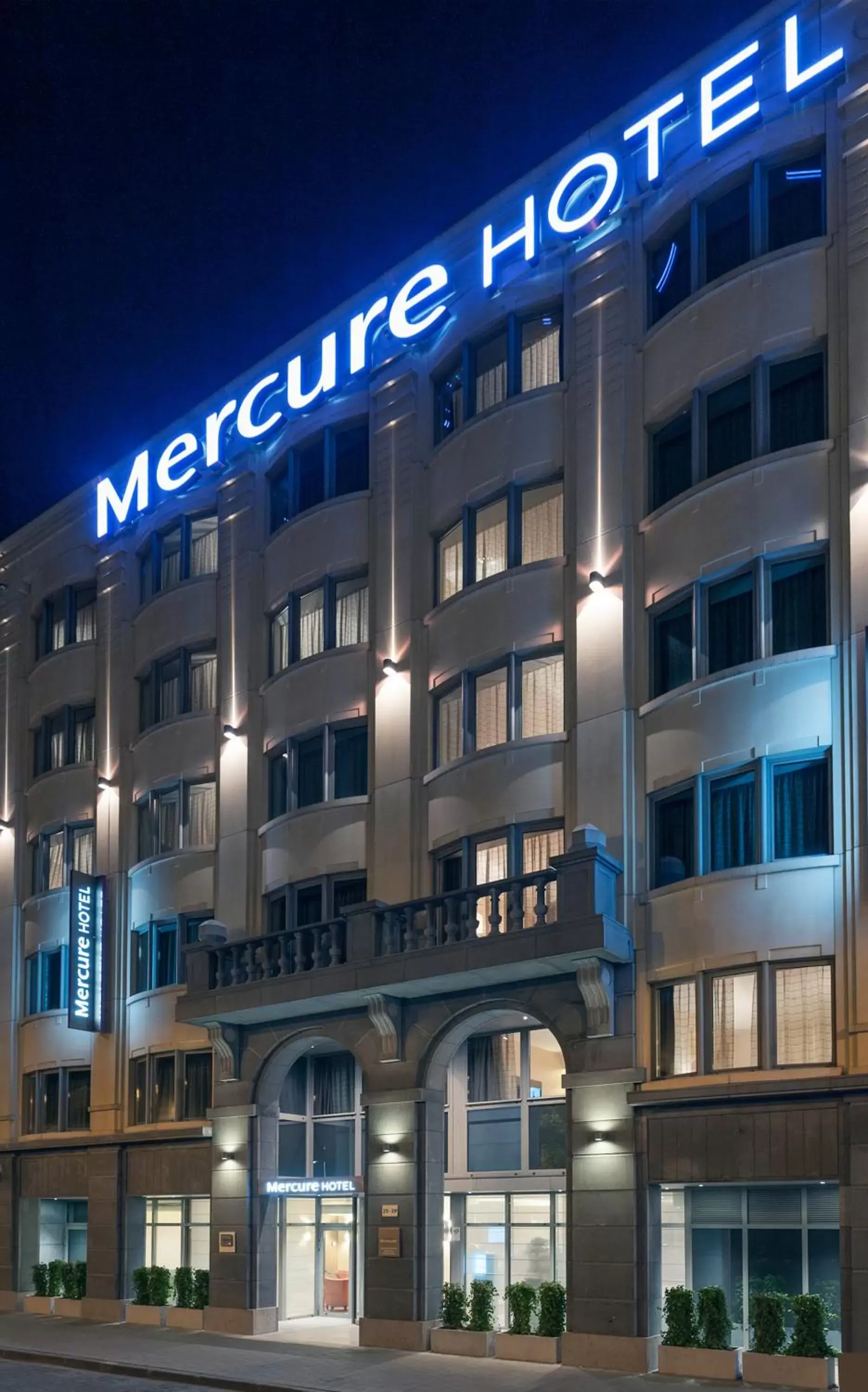 Facade/entrance, Property Building in Mercure Hotel Brussels Centre Midi