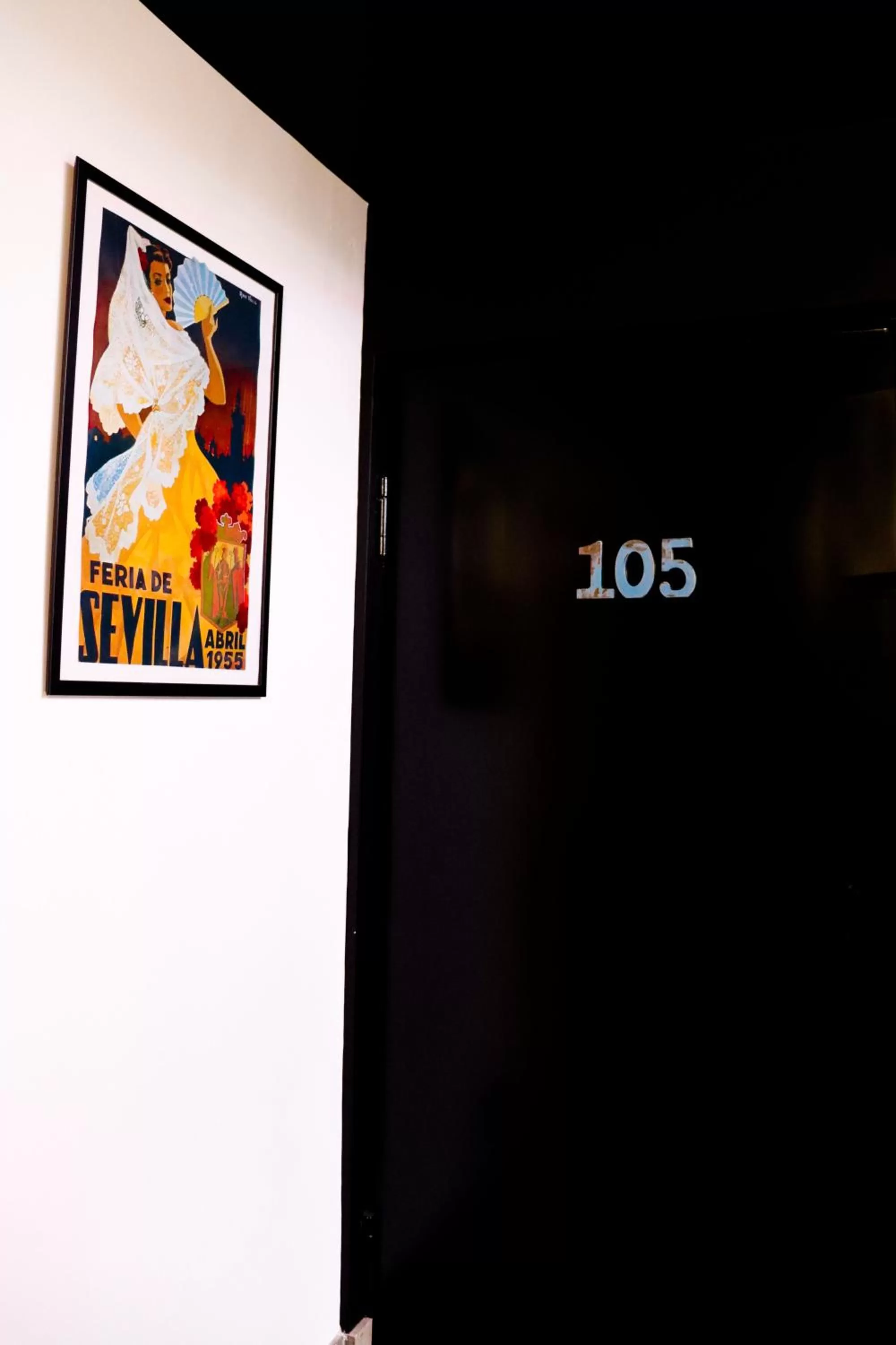 Decorative detail in Urban House Siurot 33