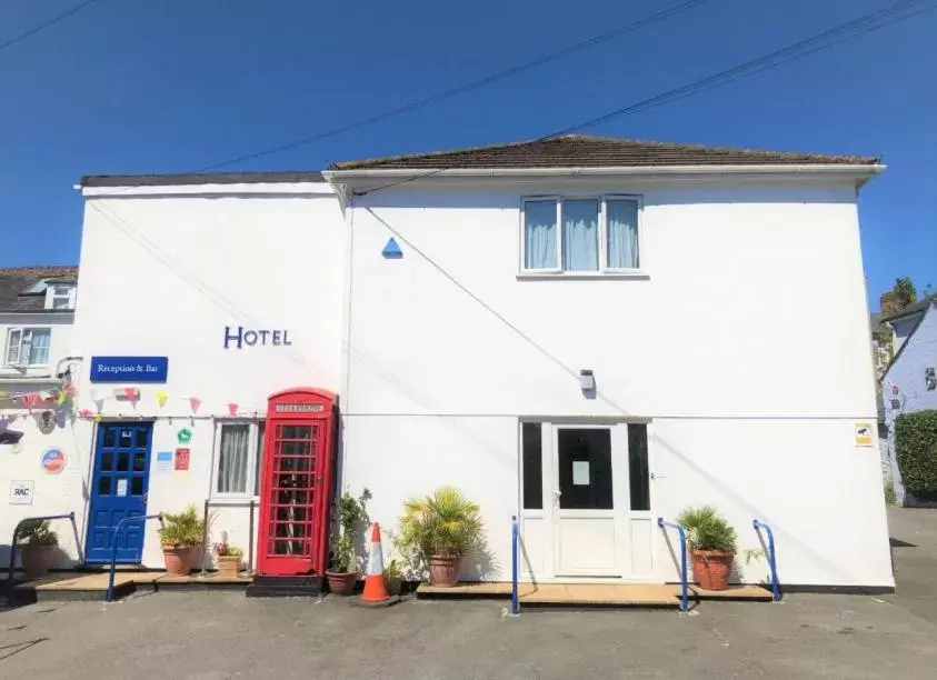 Property Building in The Sportsmans Inn