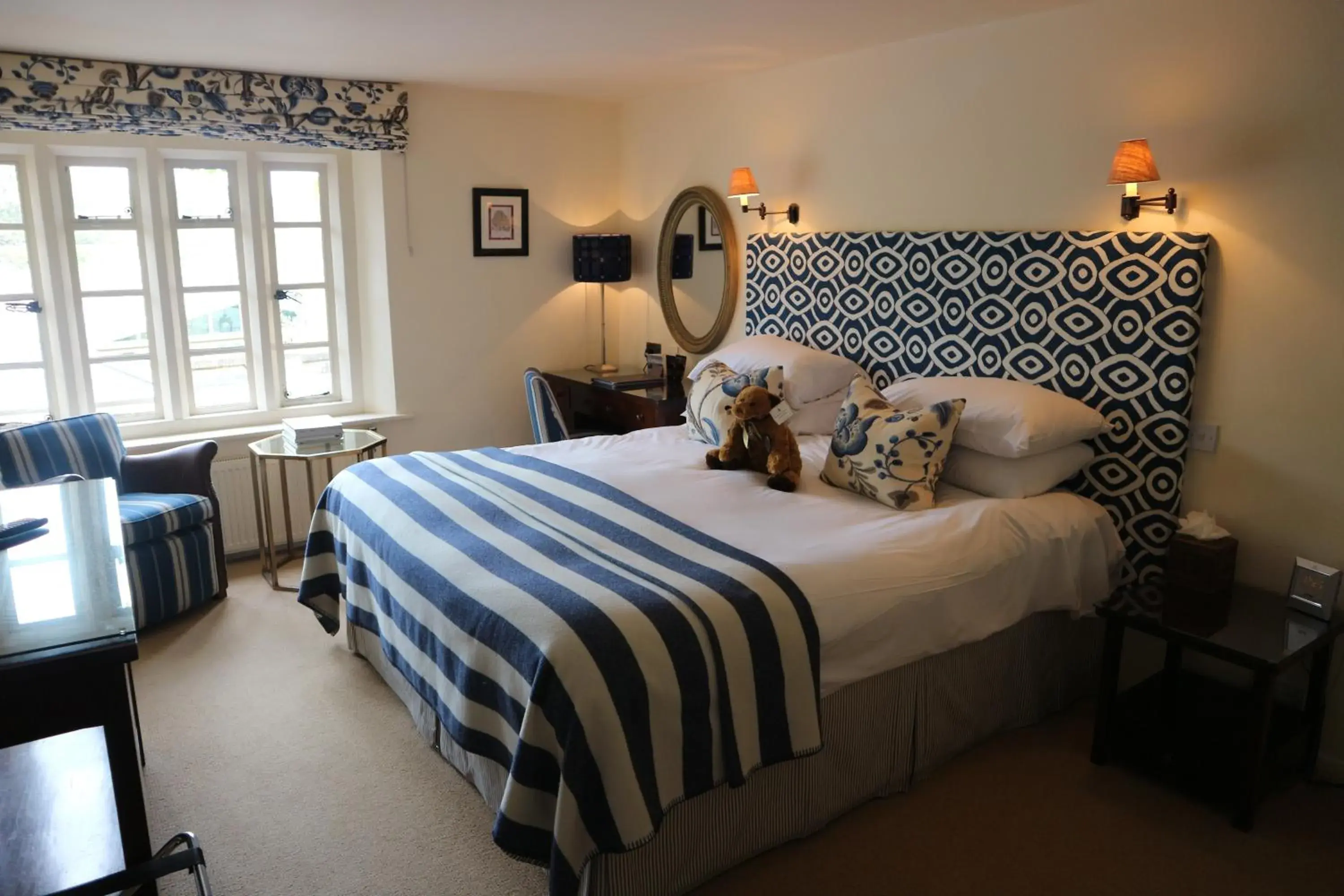 Bedroom, Bed in The Manor House Hotel