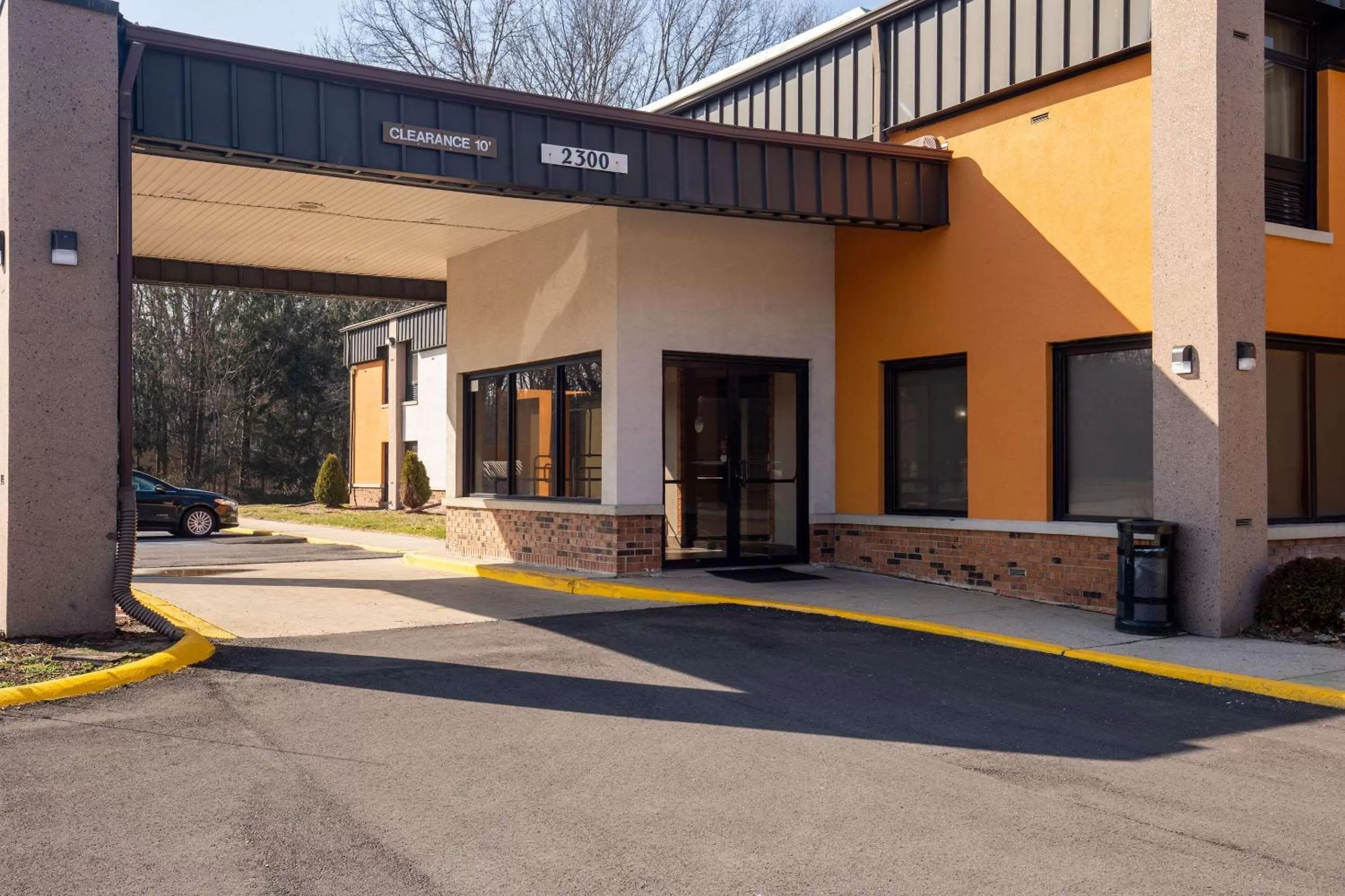 Property building in Quality Inn & Suites Portage Central