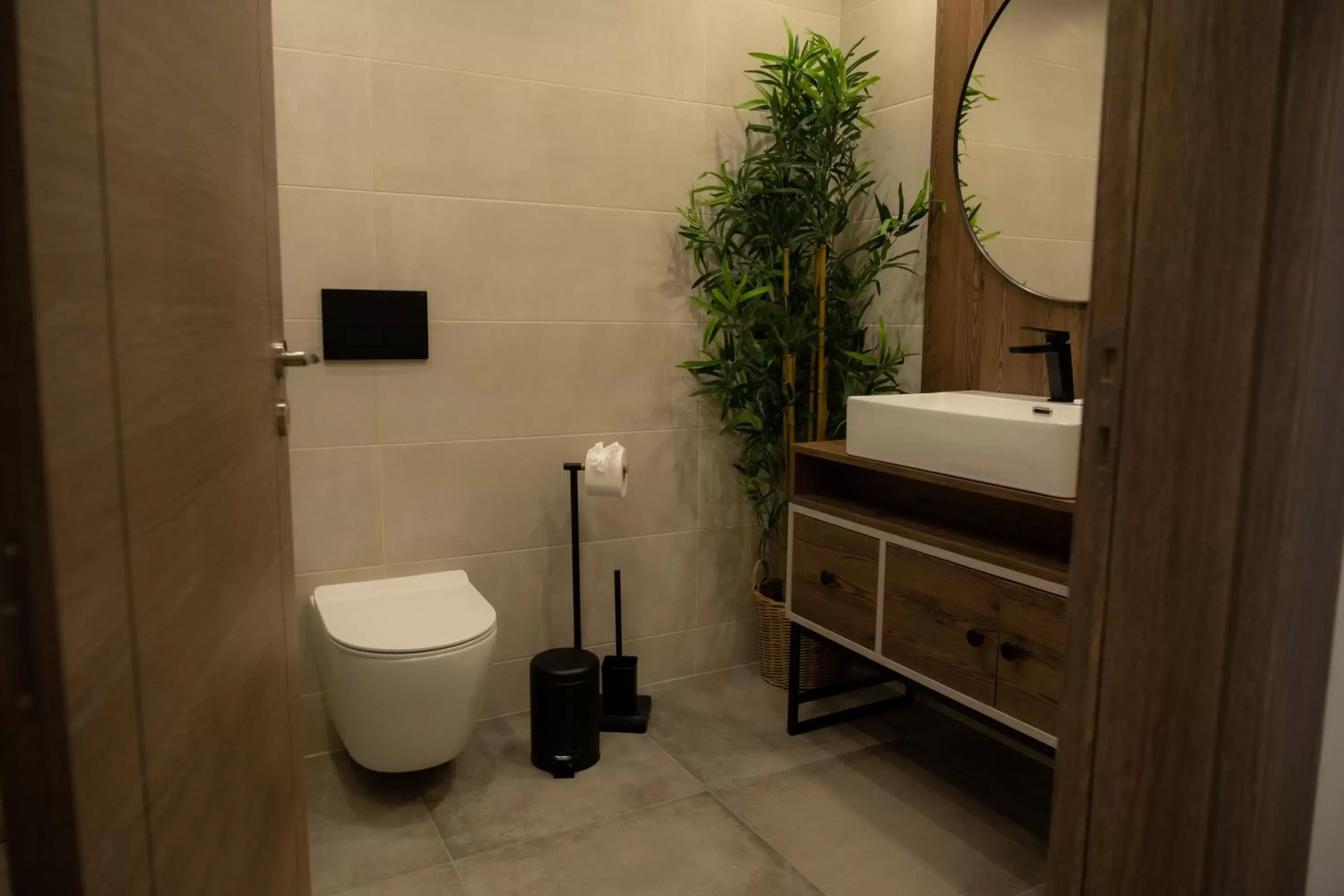 Toilet, Bathroom in Ria Formosa Guest House