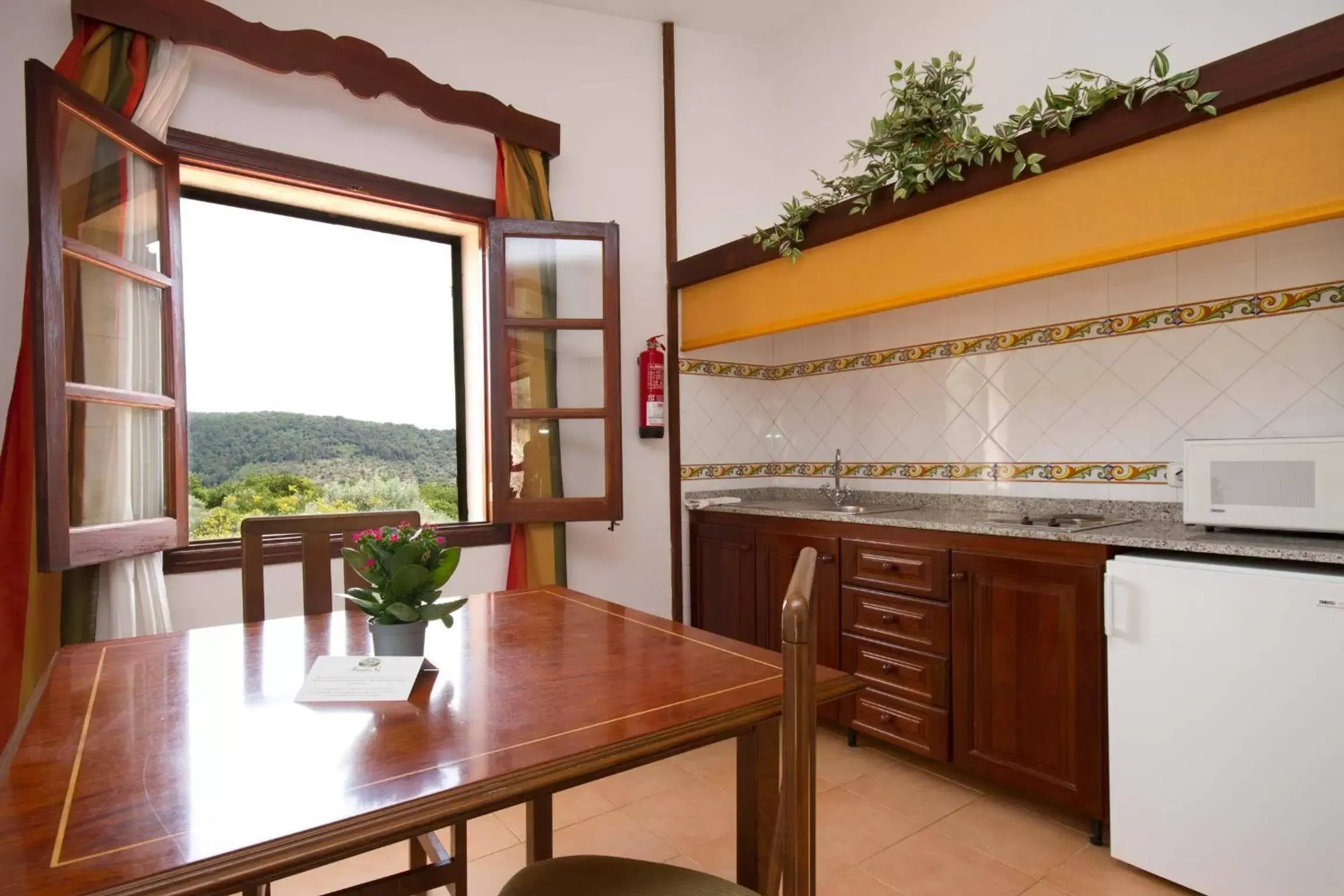 Decorative detail, Kitchen/Kitchenette in Monnaber Nou Finca Hotel & Spa