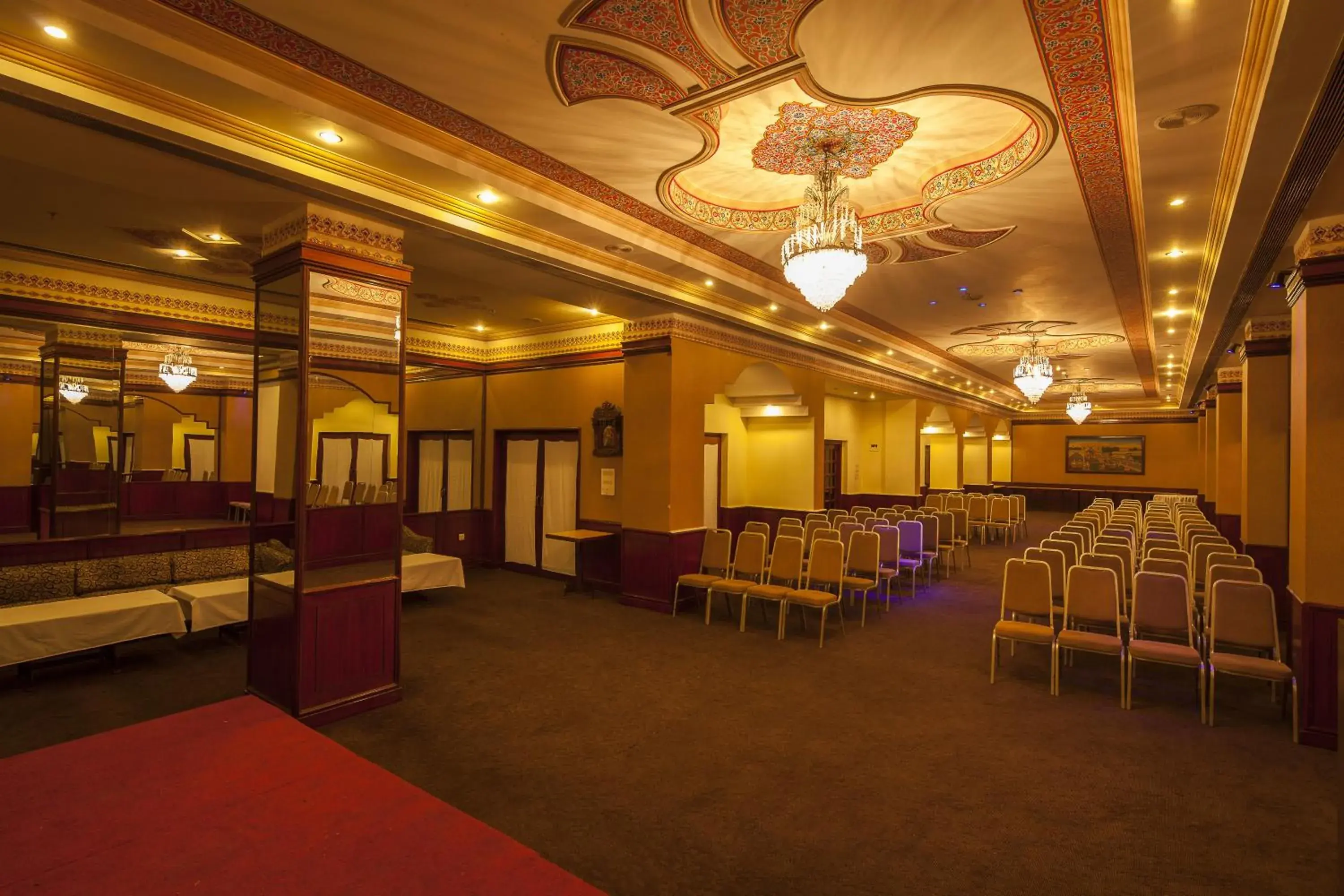 Banquet/Function facilities, Banquet Facilities in Vesta Maurya Palace