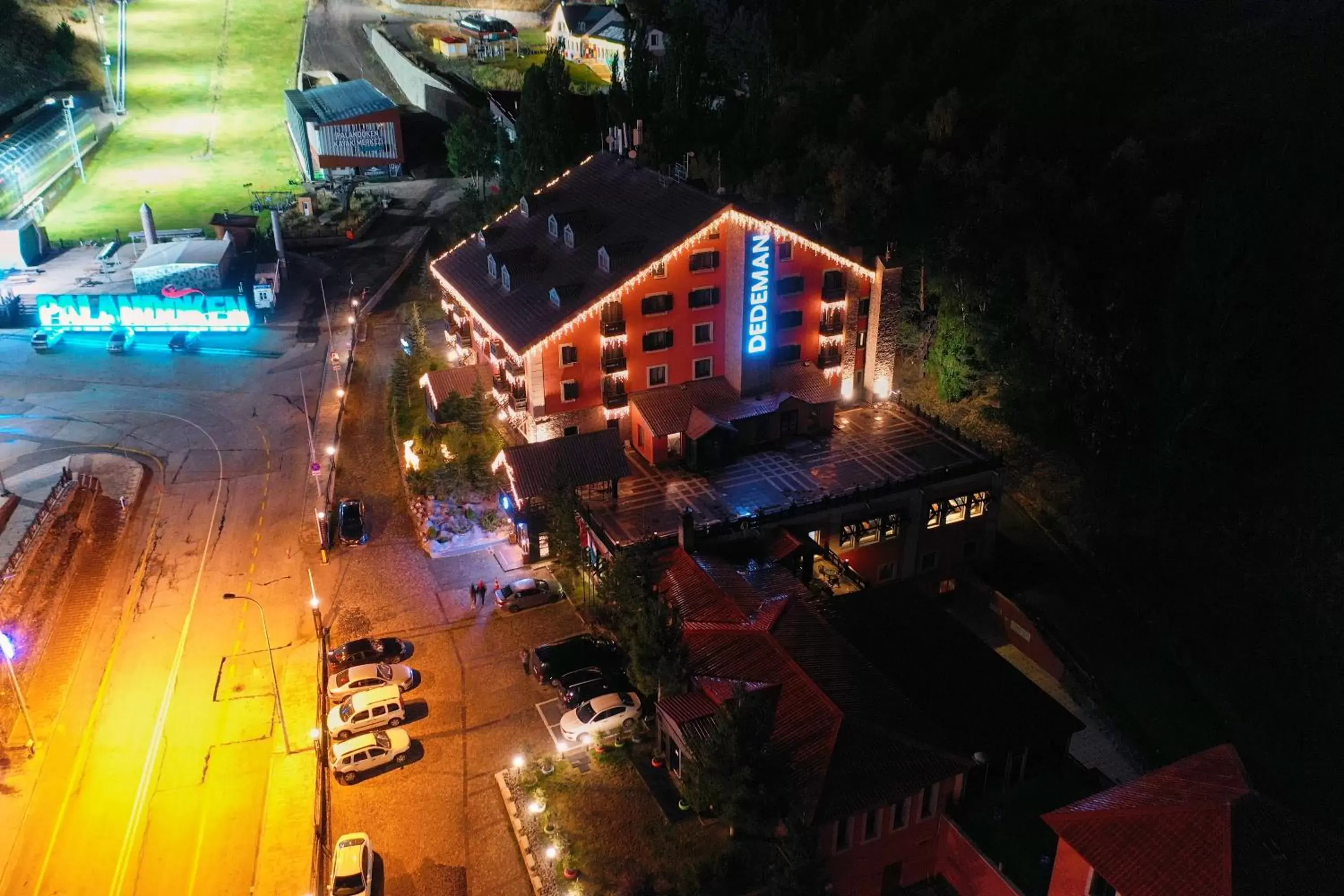 Property building, Bird's-eye View in Dedeman Palandoken Ski Lodge Hotel