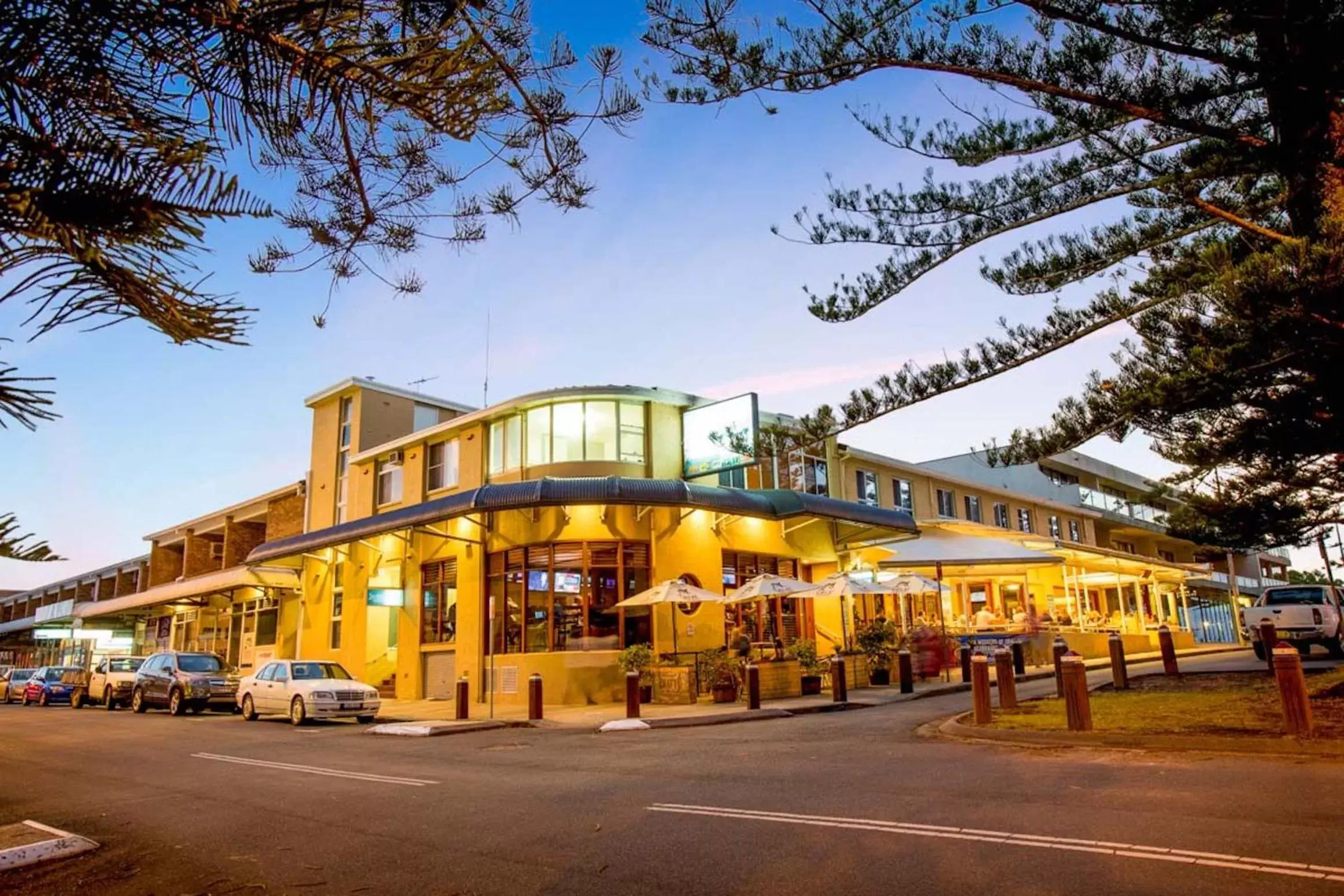 Facade/entrance, Property Building in Seabreeze Beach Hotel