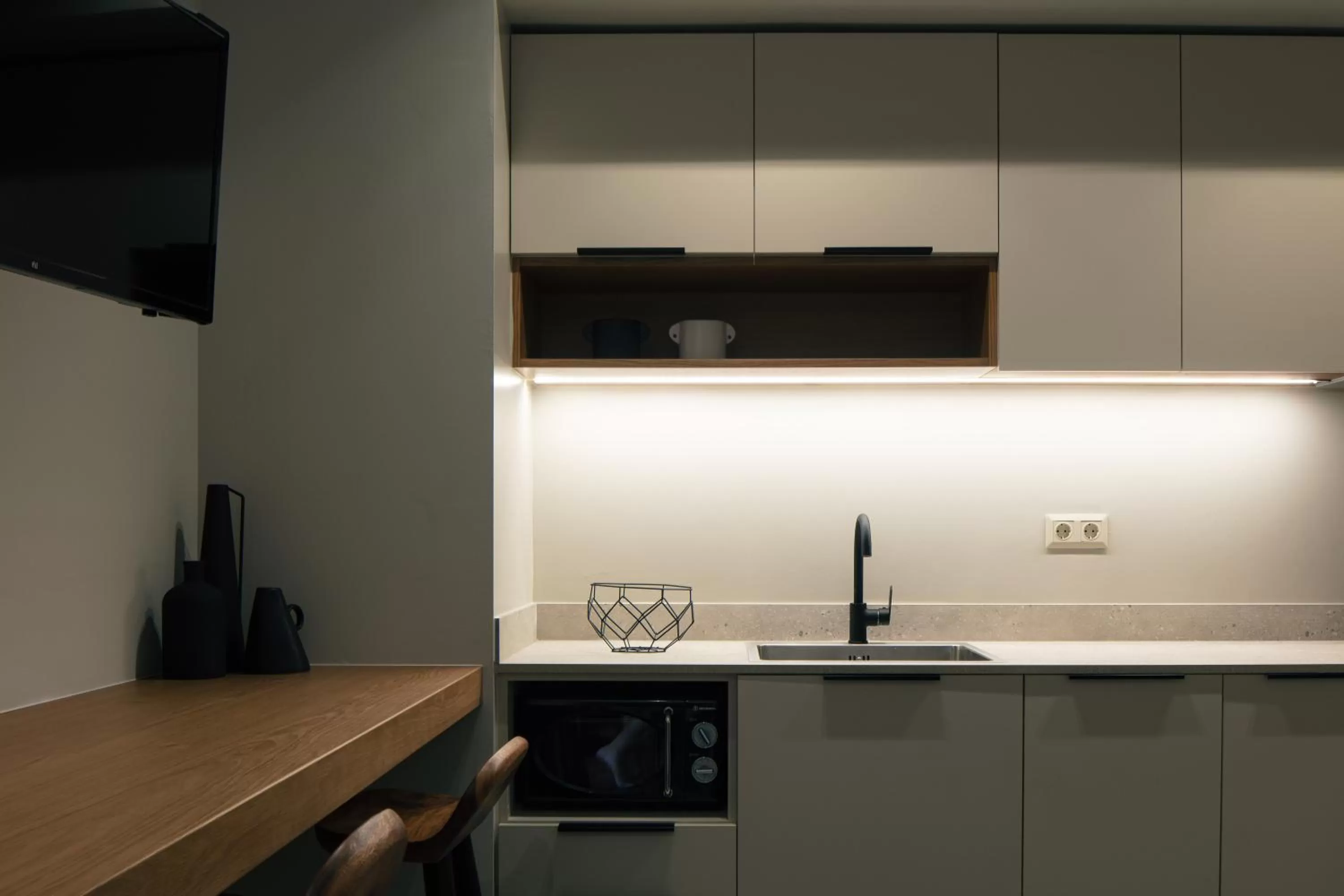 Kitchen or kitchenette in Chapter 02 Gallery Suites - ex GD Gallery Suites