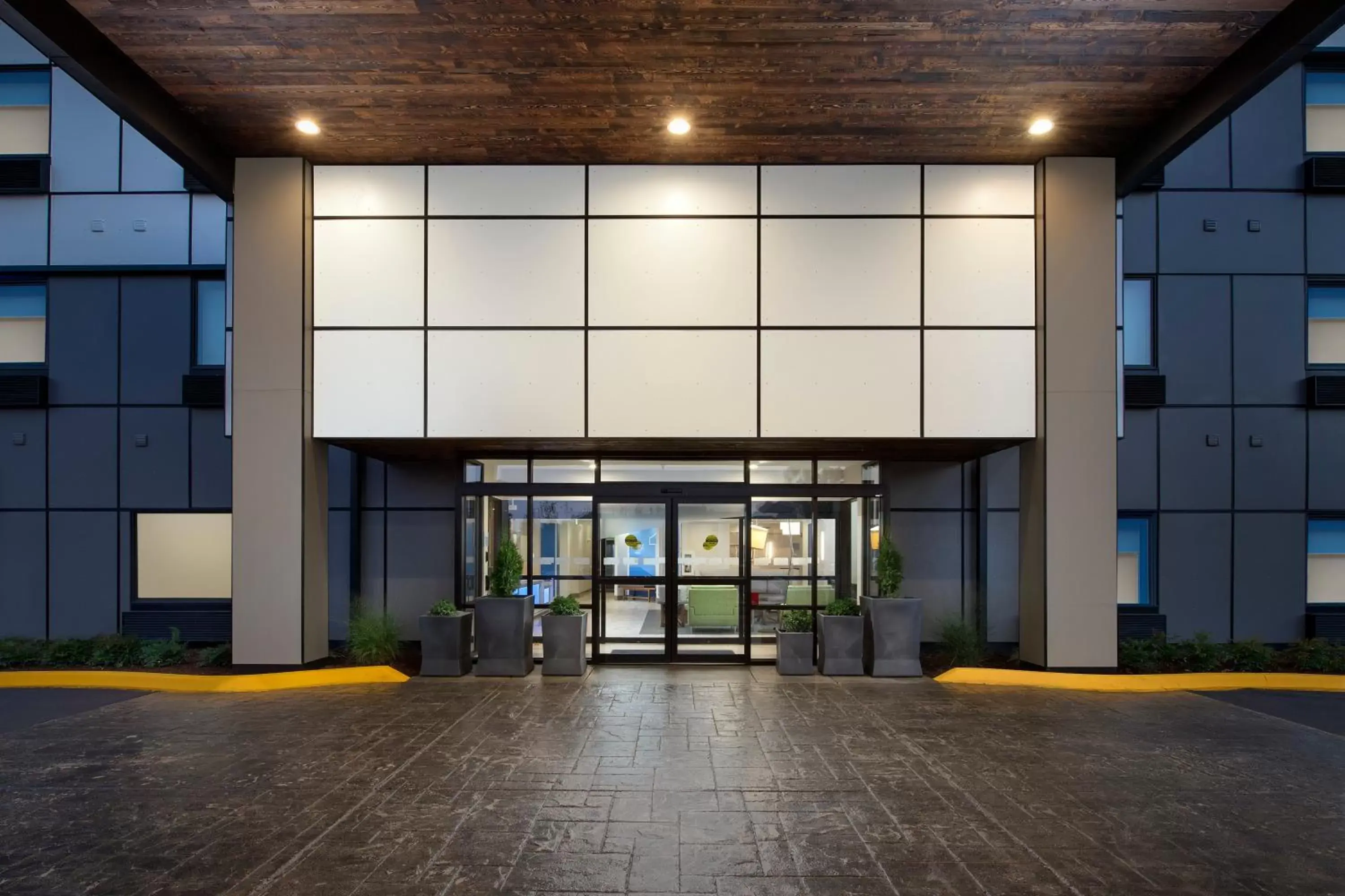 Property building, Facade/Entrance in Holiday Inn Express Puyallup, an IHG Hotel