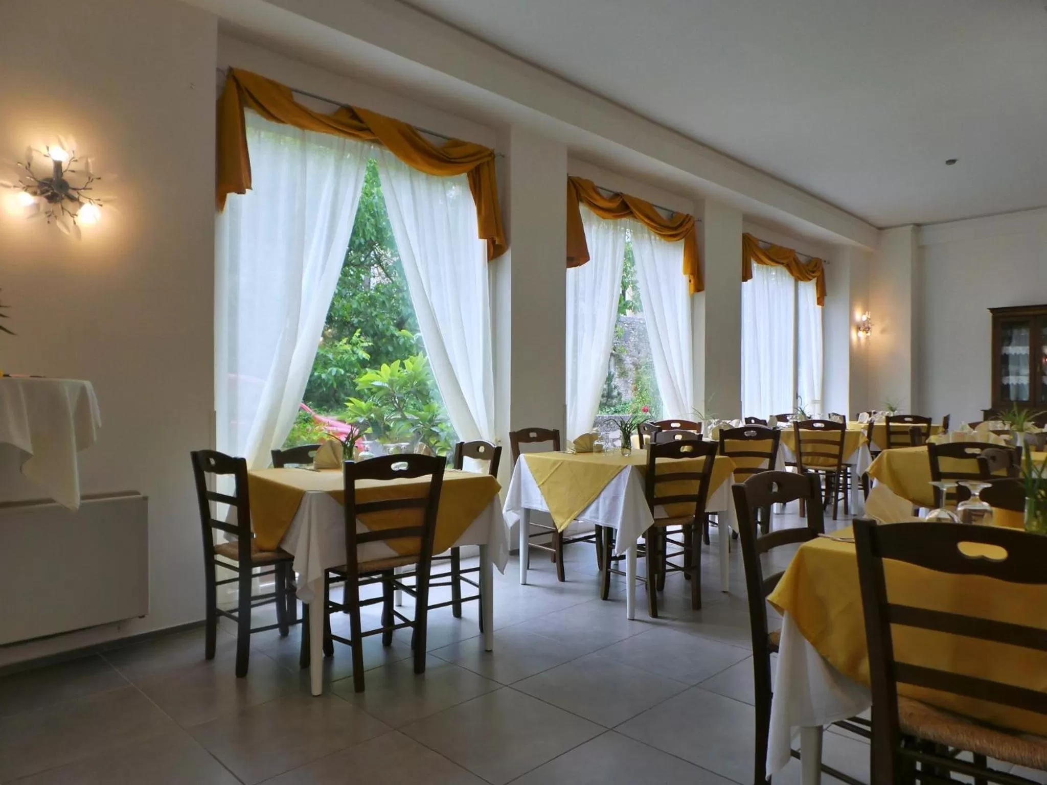 Restaurant/places to eat in Hotel La Congiura dei Baroni