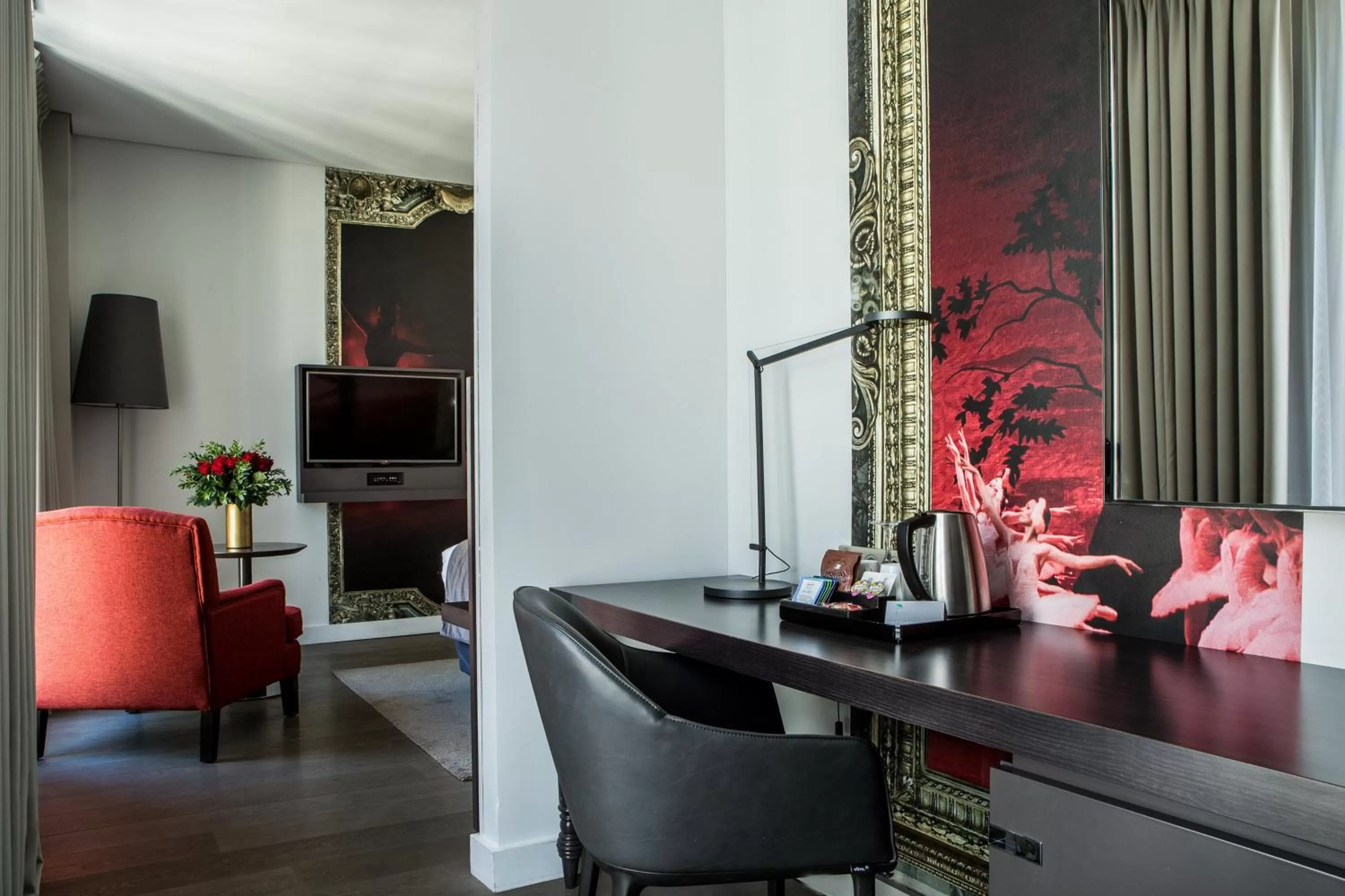 Photo of the whole room in Hotel Indigo Paris - Opera by IHG