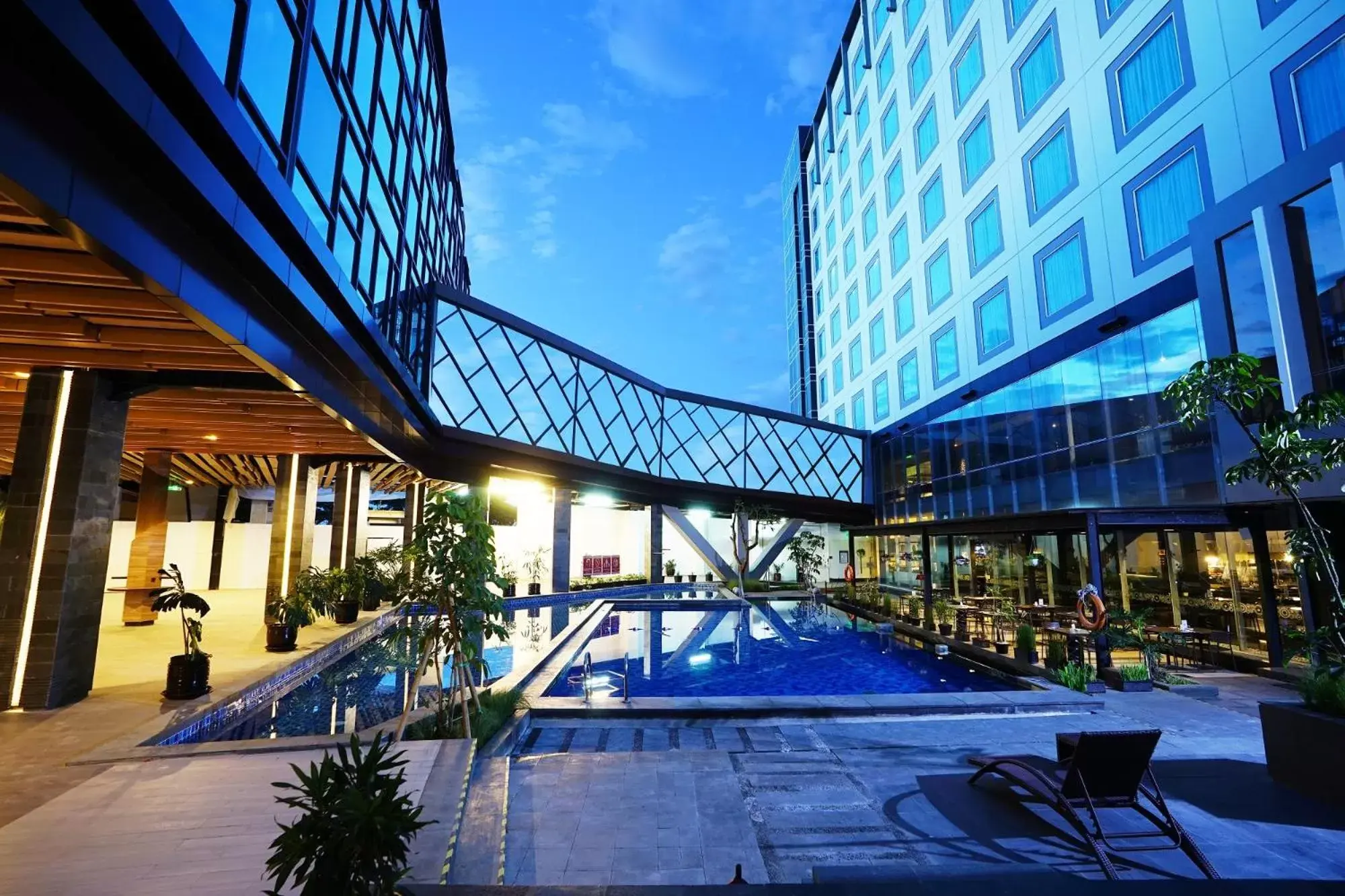 Swimming Pool in Holiday Inn Bandung Pasteur, an IHG Hotel