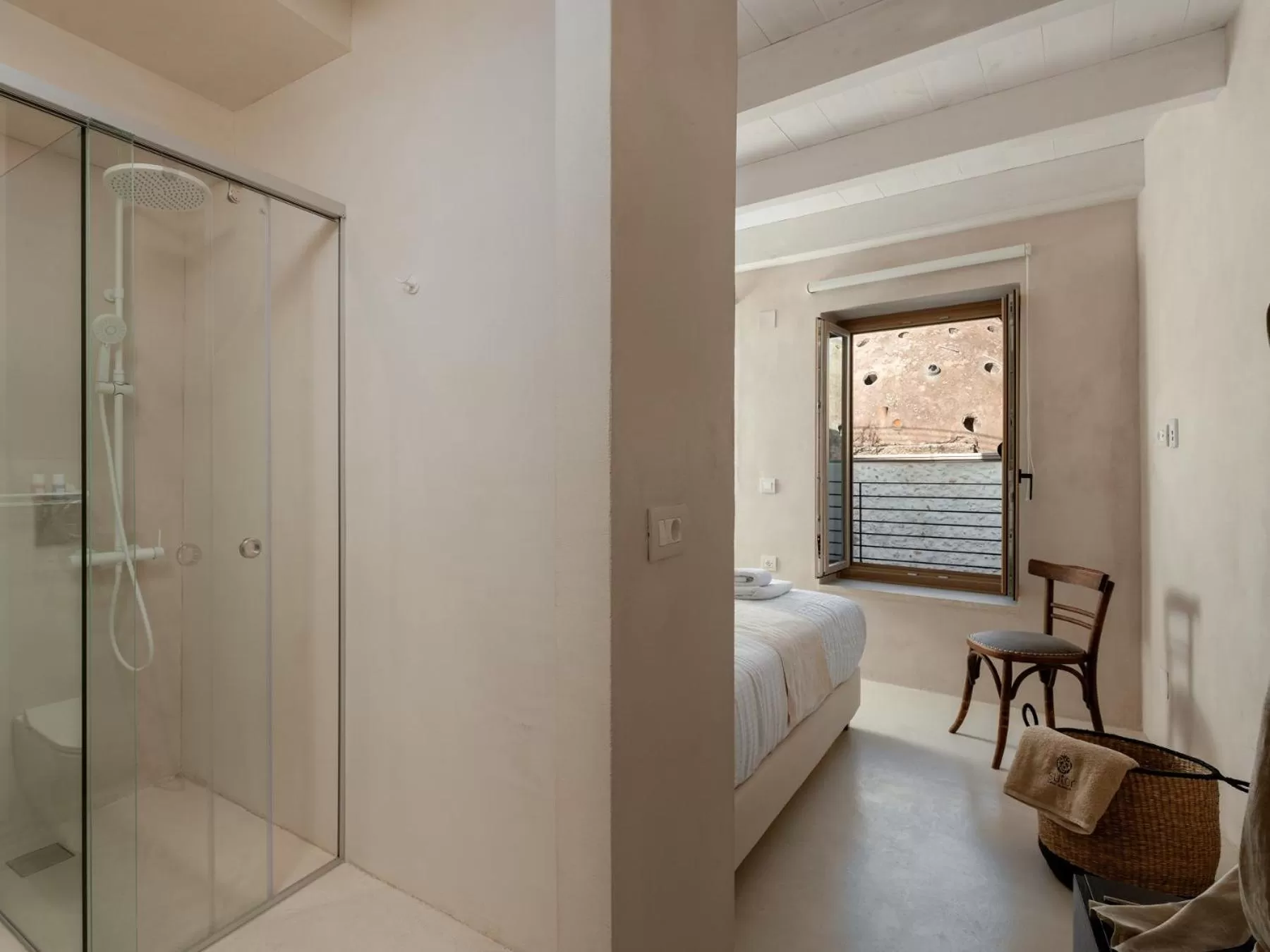 Bed in Sutor Chic Manor hotel