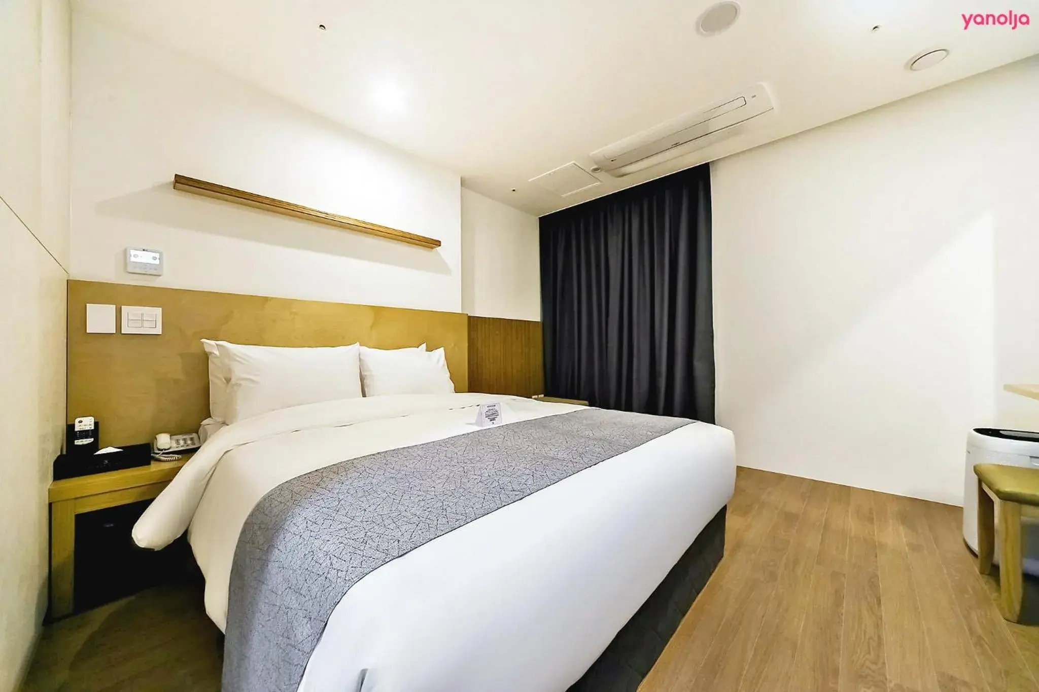 Bed in Hotel Noblestay Bed in Hotel Noblestay