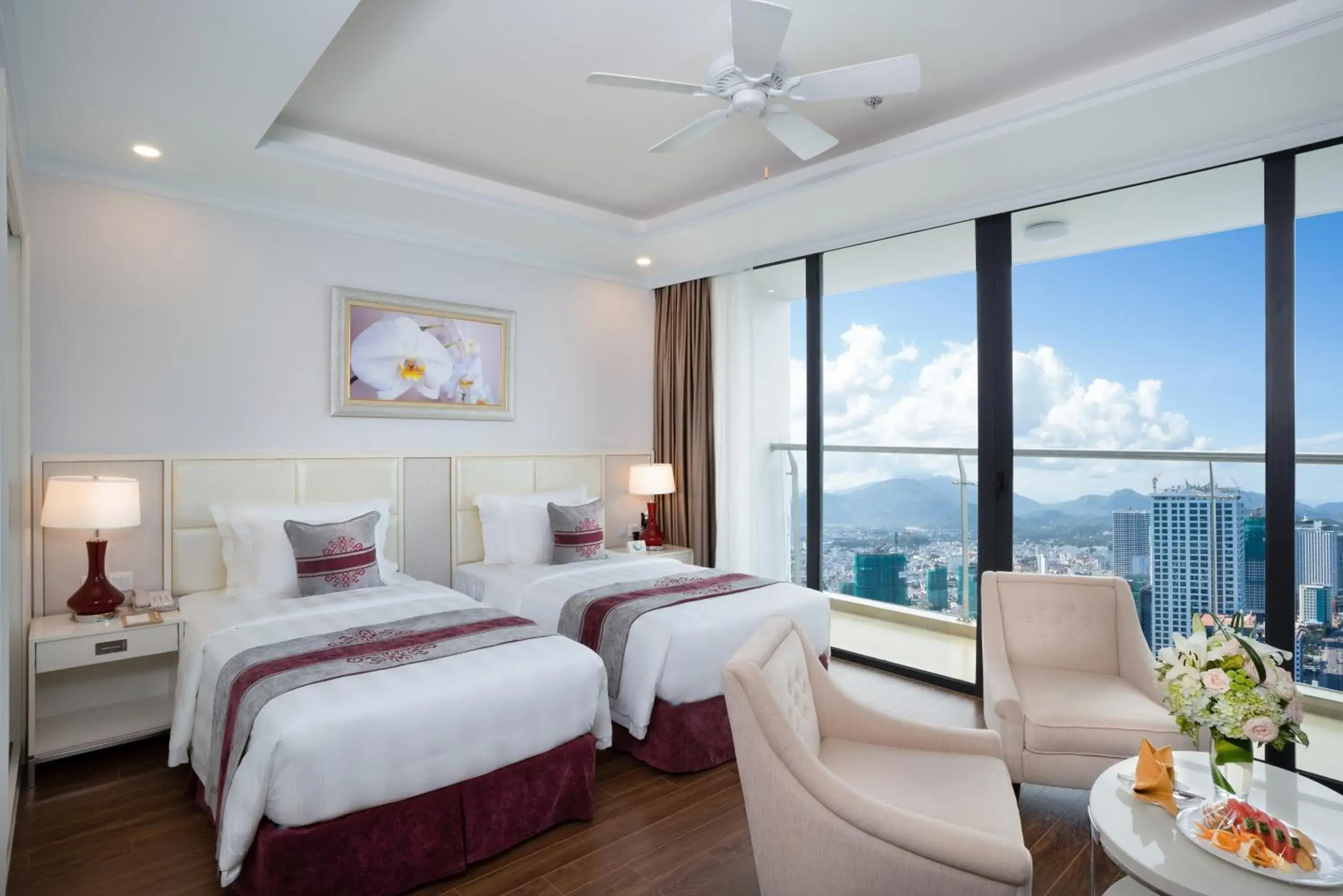 Bedroom in Vinpearl Beachfront Nha Trang