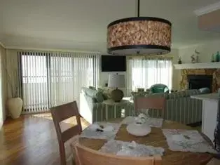 Dining area, Restaurant/Places to Eat in Queens Gate Resort