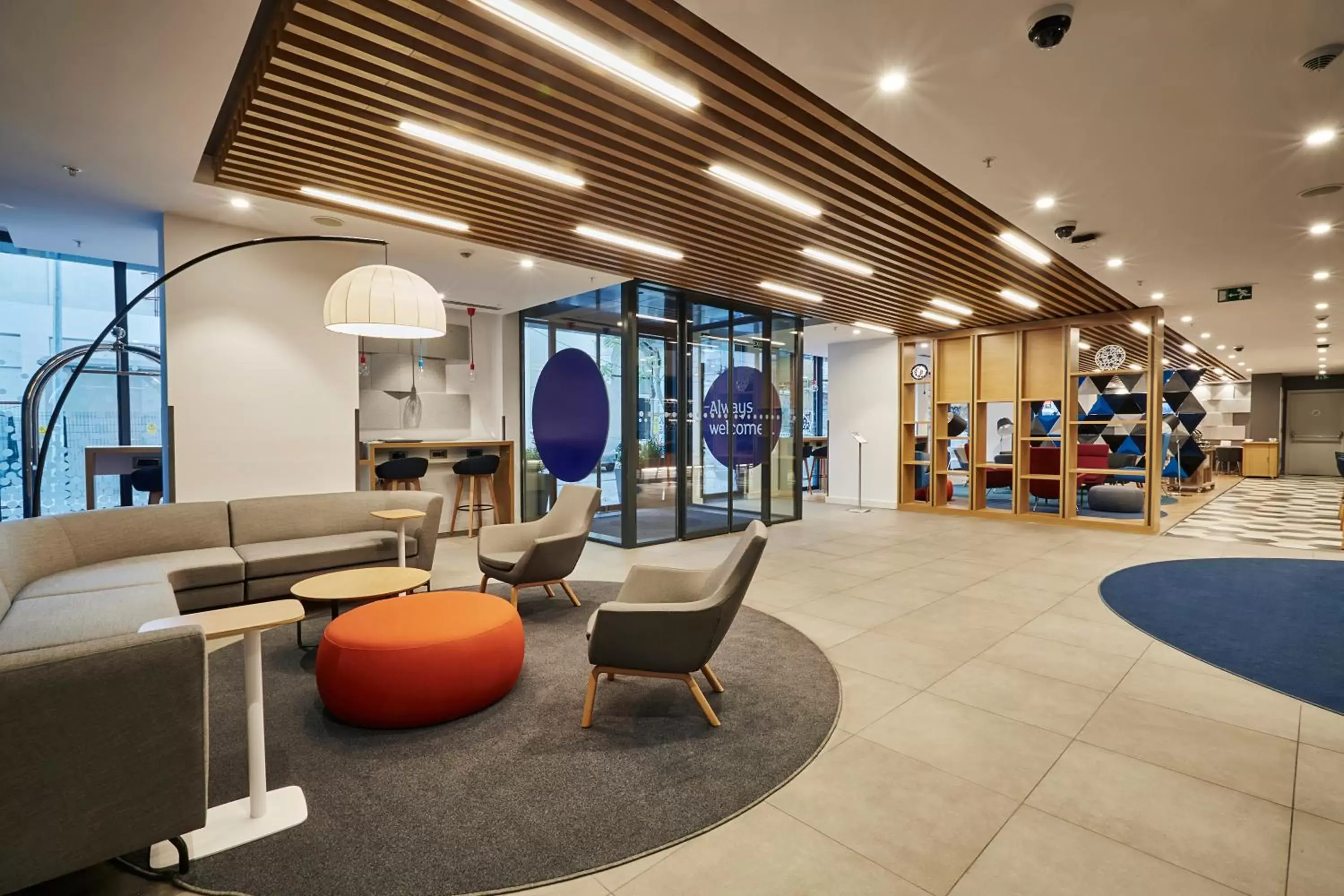 Property building in Holiday Inn Express - Istanbul - Atakoy Metro by IHG Property building in Holiday Inn Express - Istanbul - Atakoy Metro by IHG