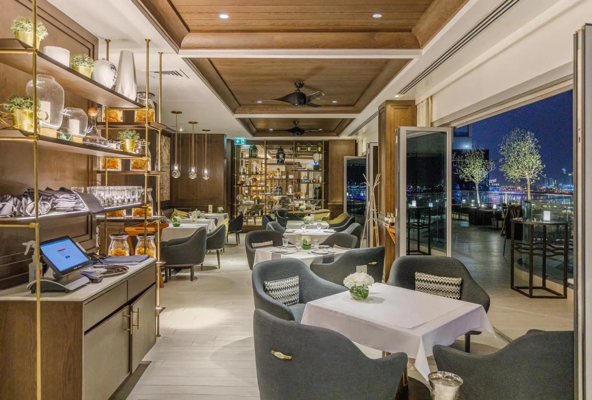 Restaurant/places to eat in Al Bandar Rotana – Dubai Creek