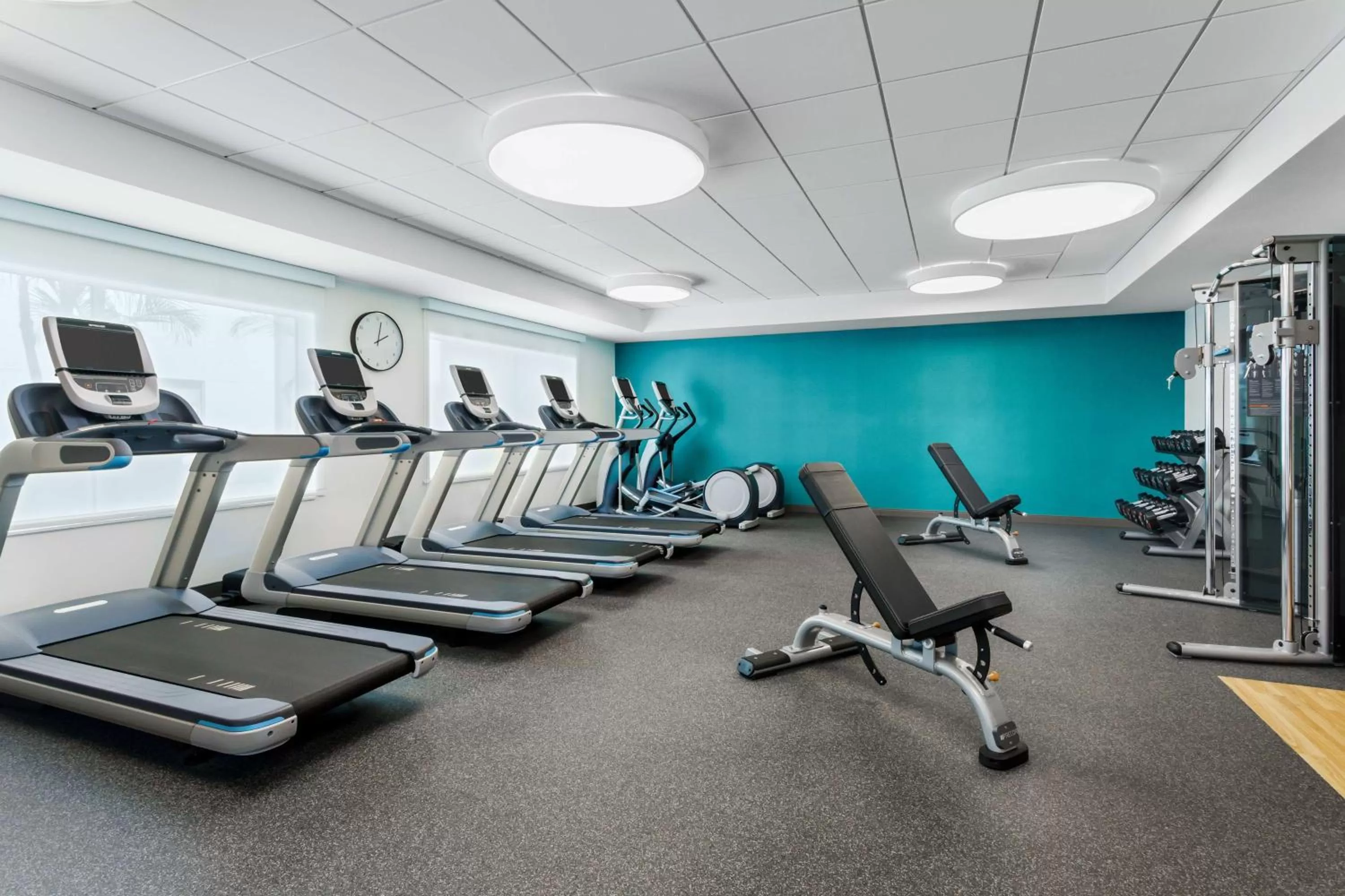 Fitness centre/facilities in Hampton Inn & Suites Santa Monica