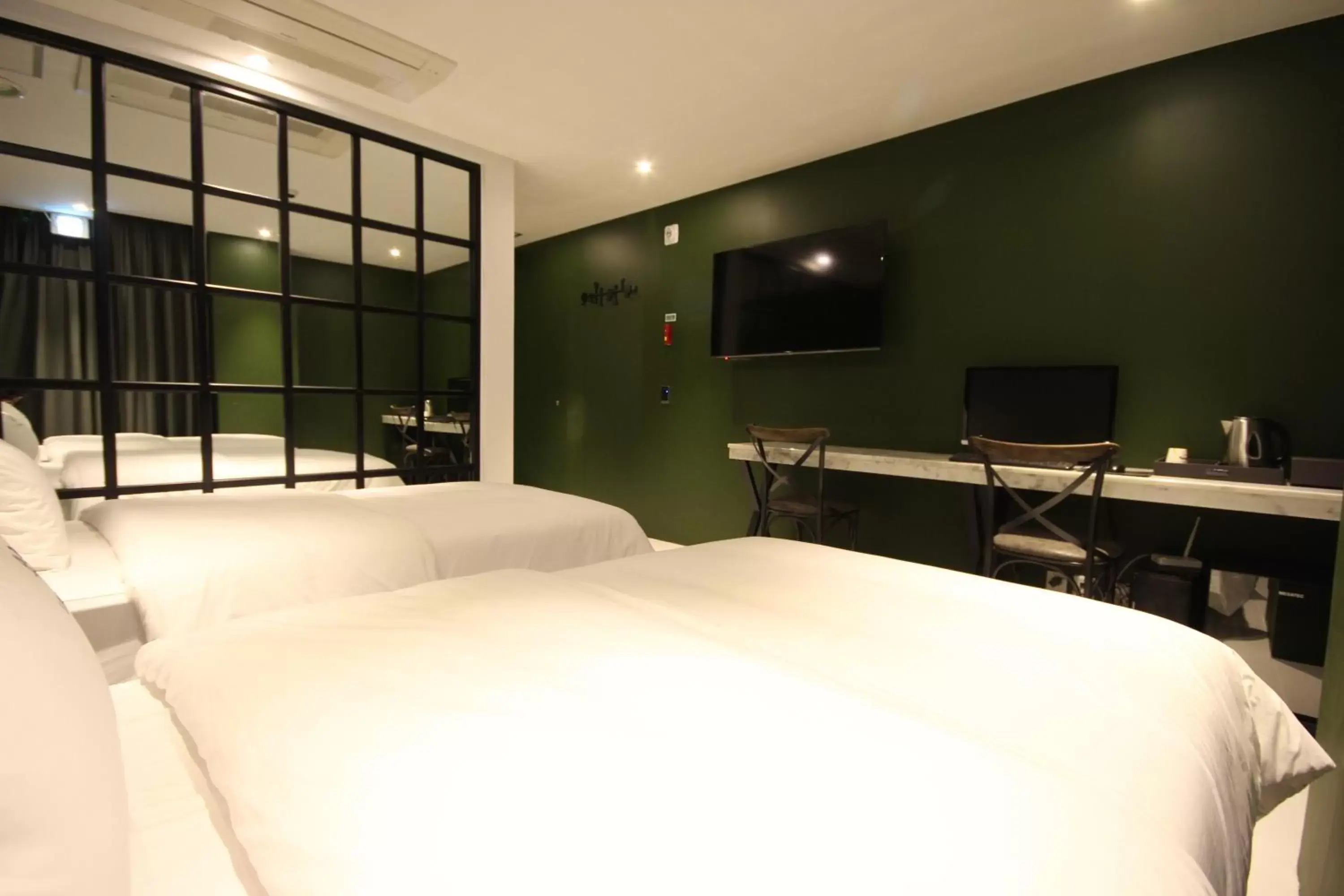 Bedroom, Bed in SOYU Hotel