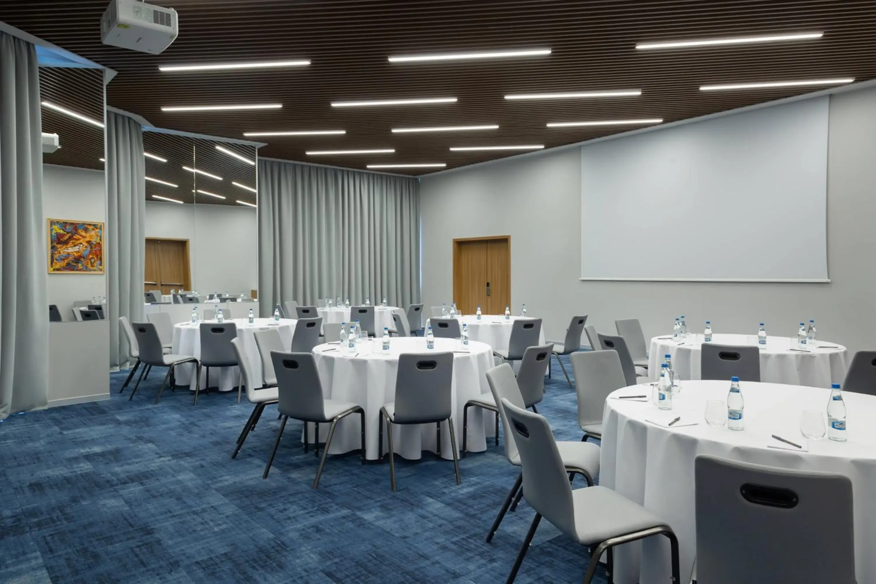 Meeting/conference room in Courtyard by Marriott Bucharest Floreasca