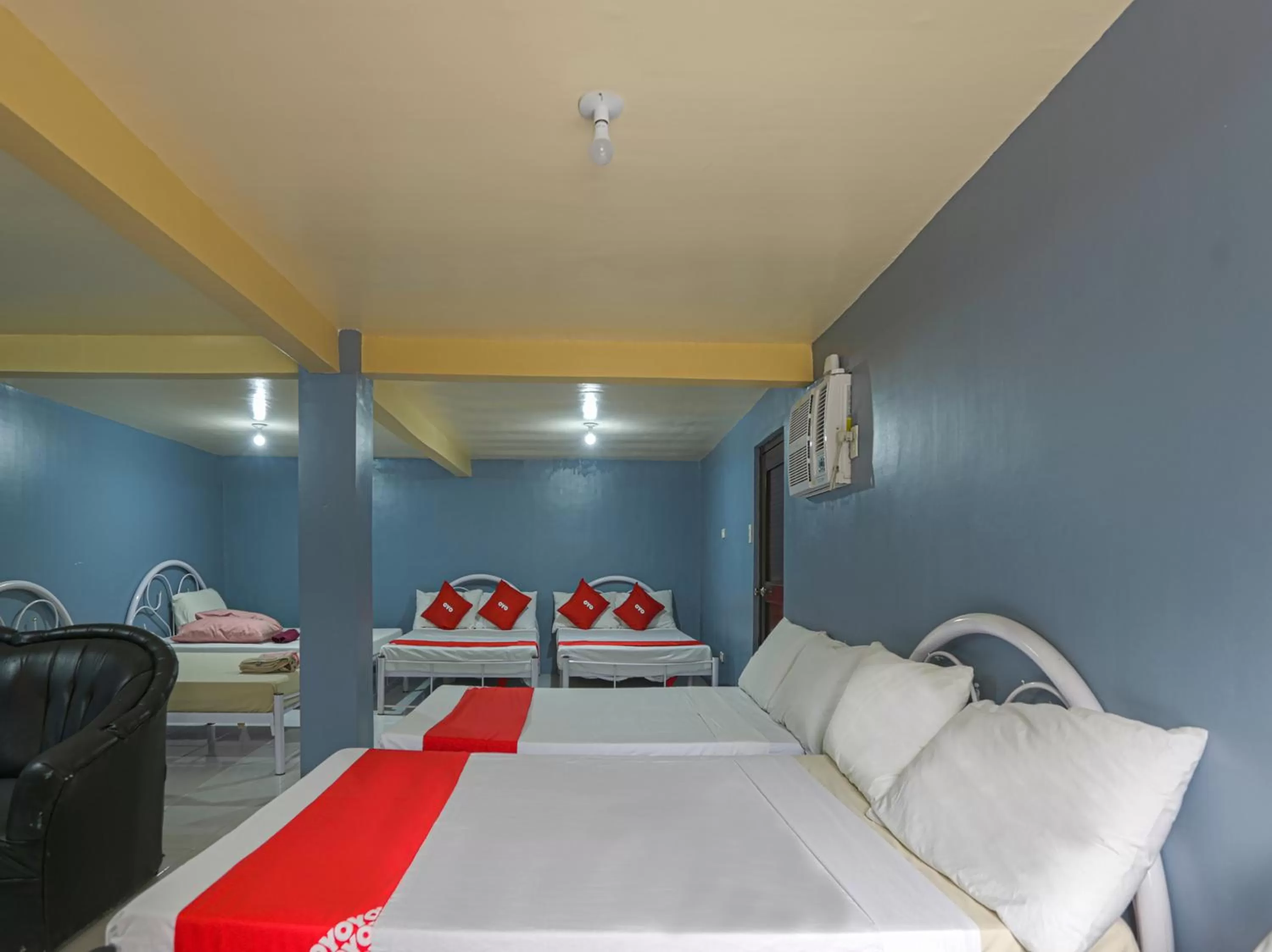 Bedroom, Bed in OYO 784 Laura's Garden Resort