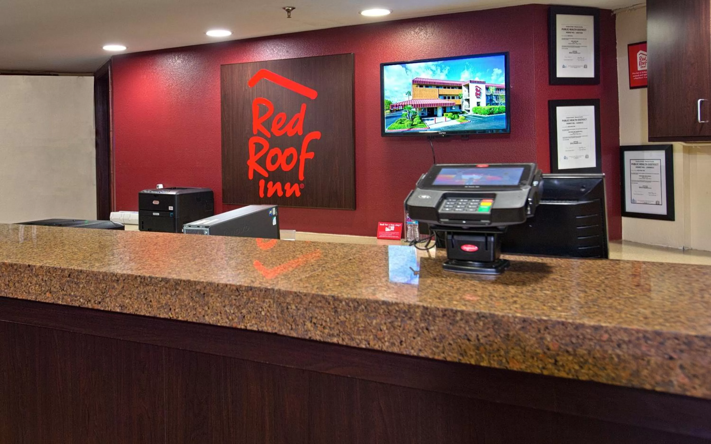 Lobby or reception in Red Roof Inn Corpus Christi South