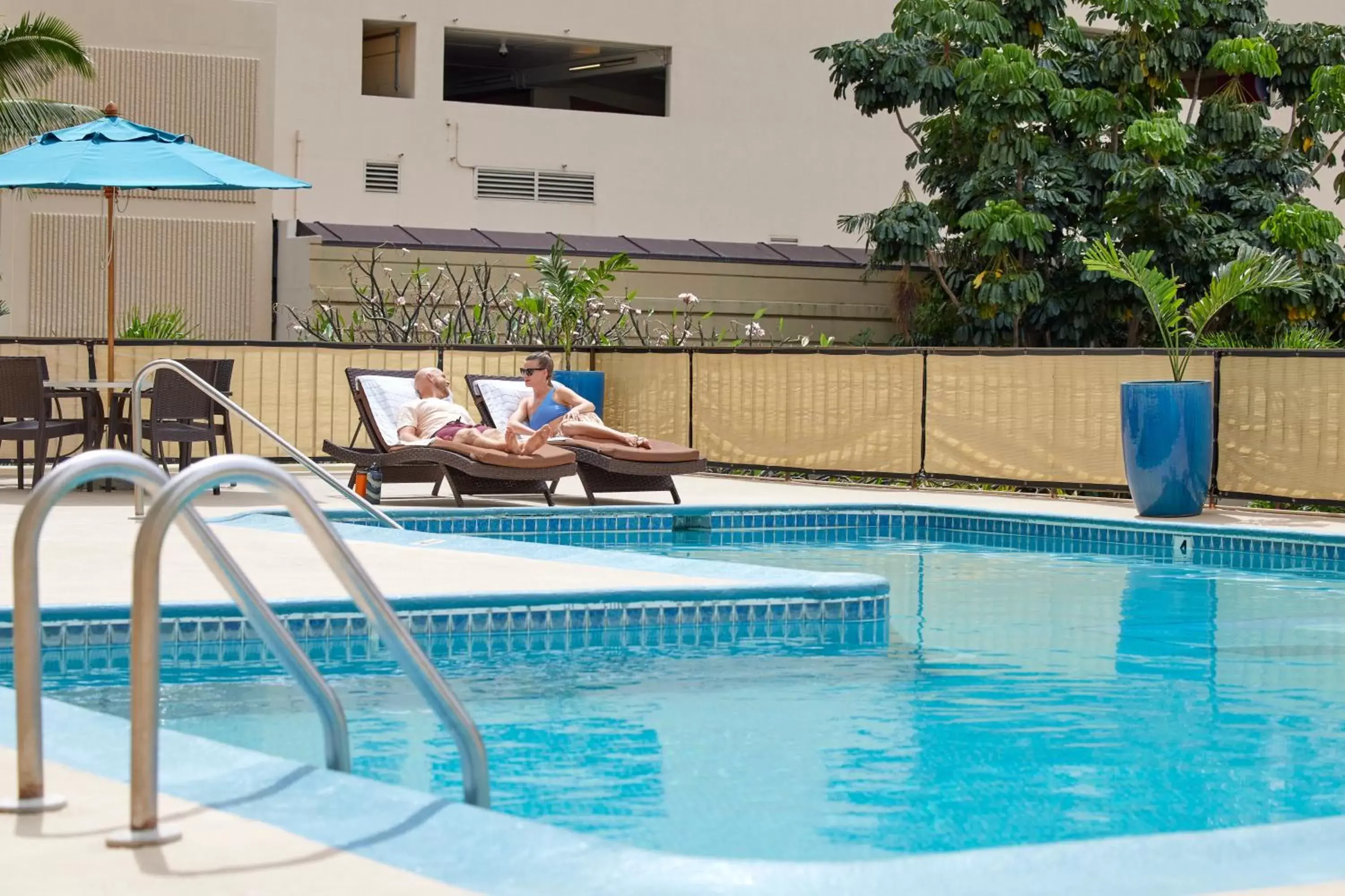 Swimming Pool in Waikiki Resort Hotel