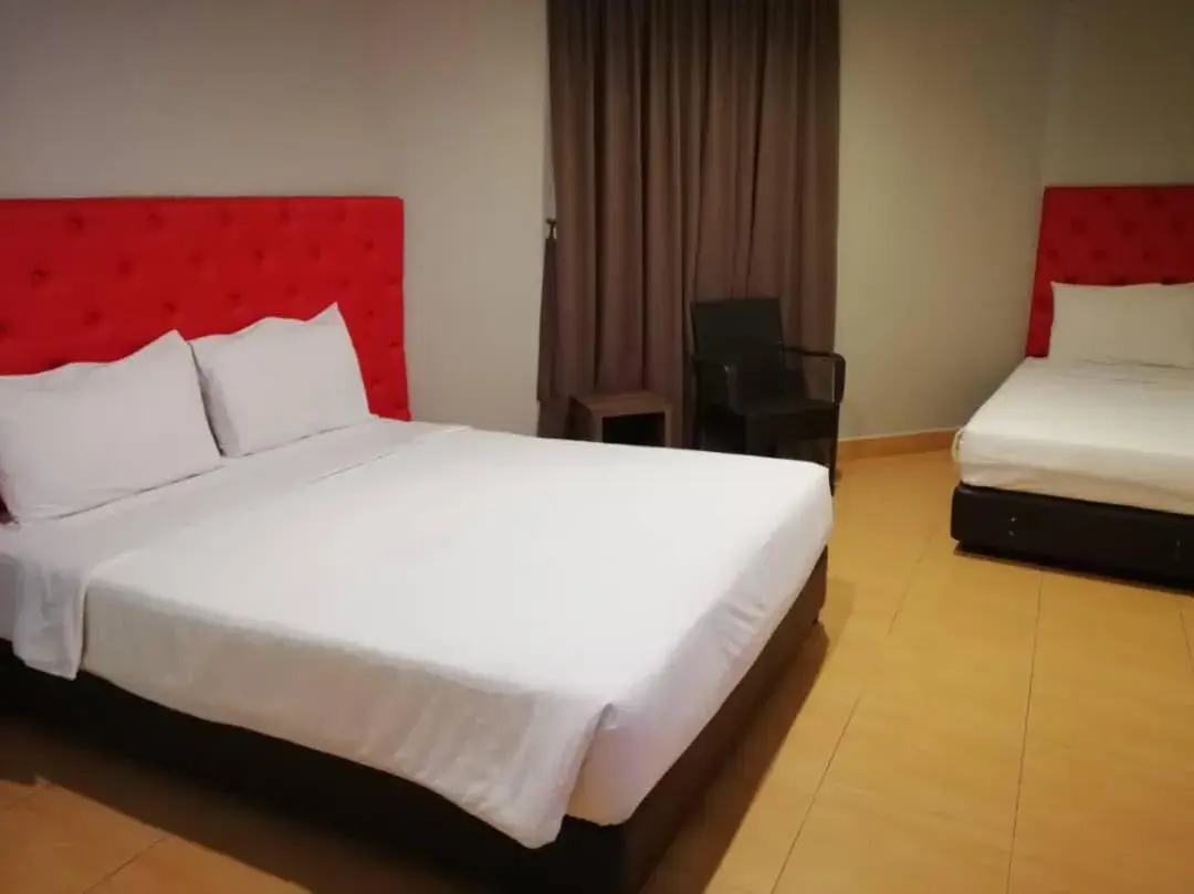 Bed in Suntec Hotel