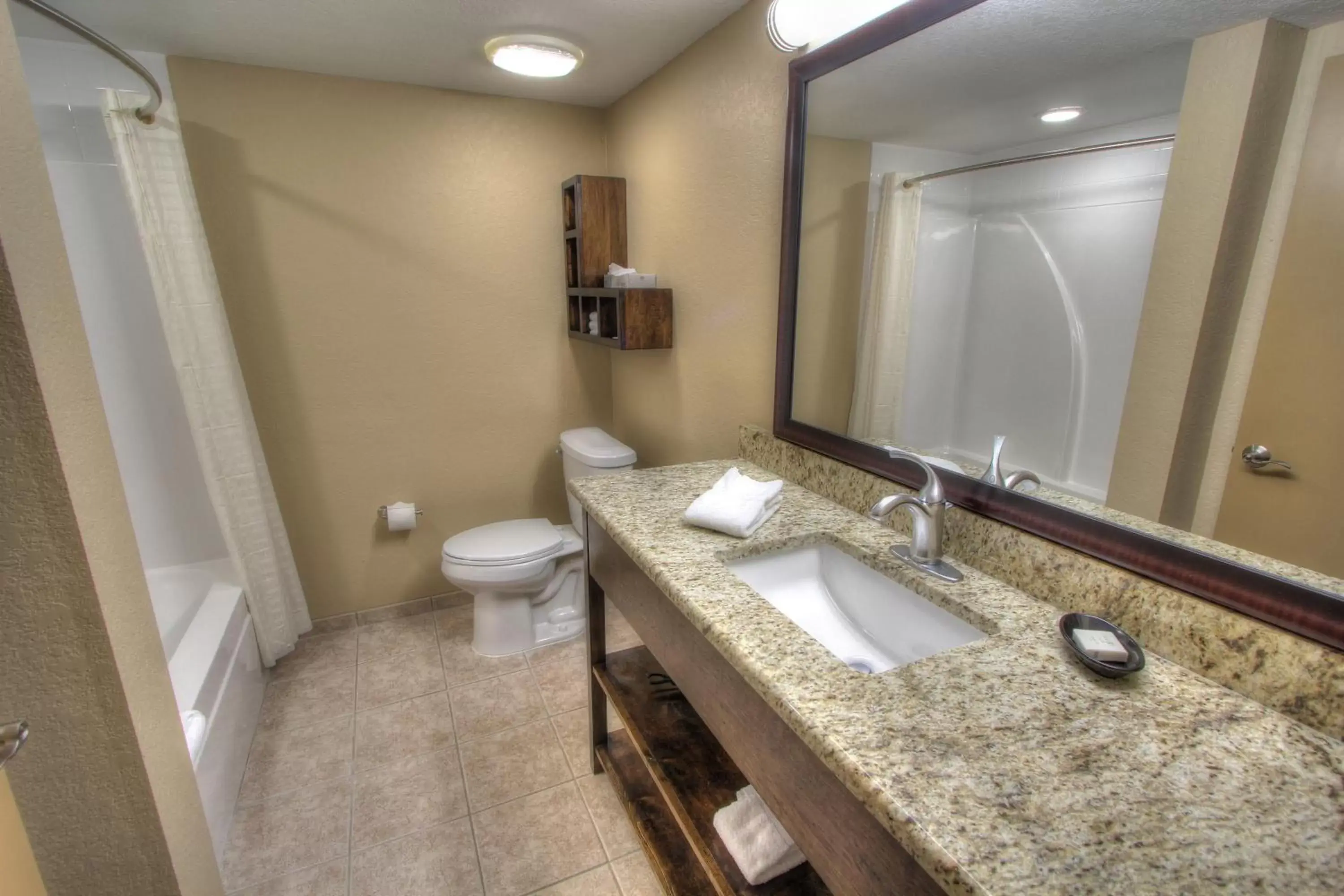 Bathroom in Greystone Lodge on the River