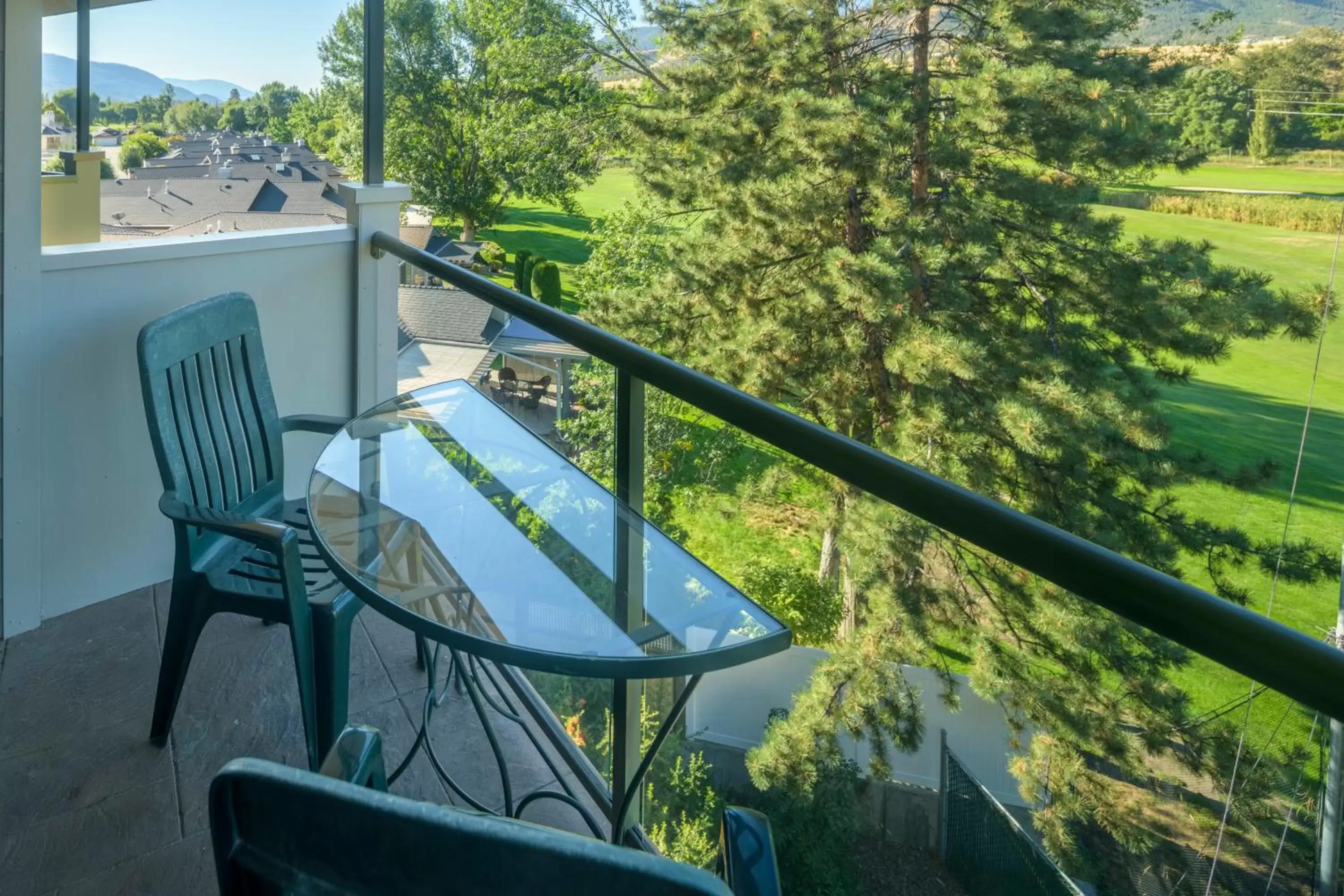 Golfcourse, Balcony/Terrace in Ramada by Wyndham Penticton Hotel & Suites