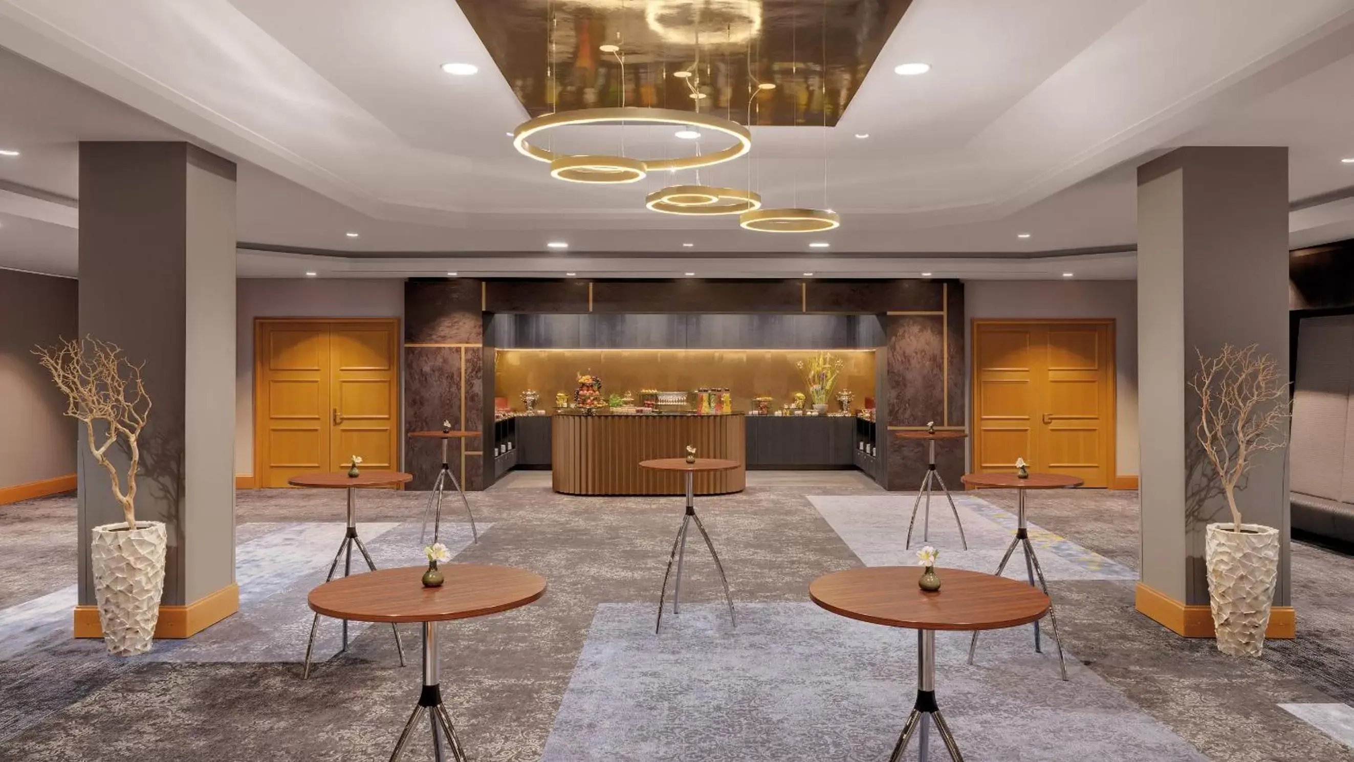 Banquet/Function facilities, Lobby/Reception in Bilderberg Bellevue Hotel Dresden