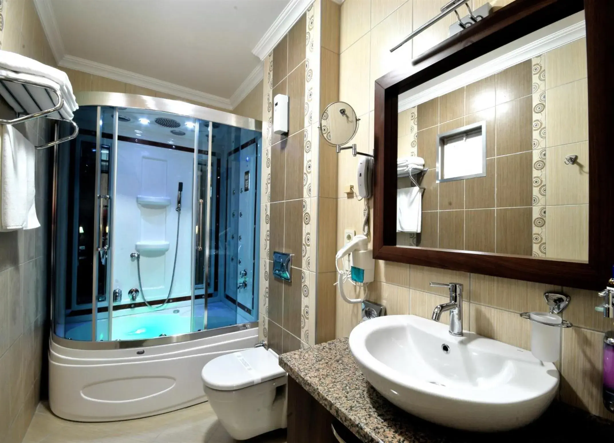Bathroom in Rhiss Hotel Bostanci