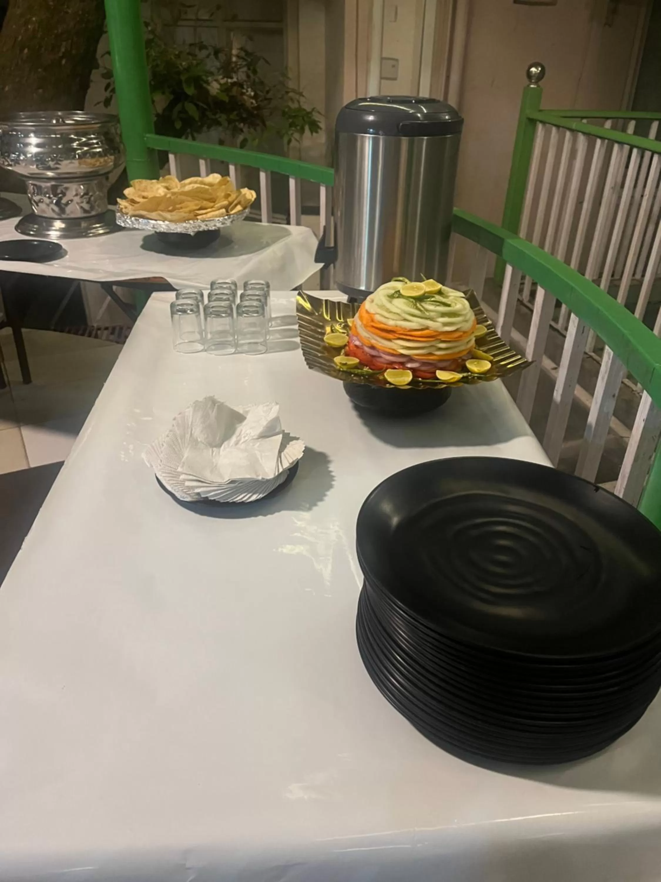 Restaurant/Places to Eat in Cedar Woods Resort