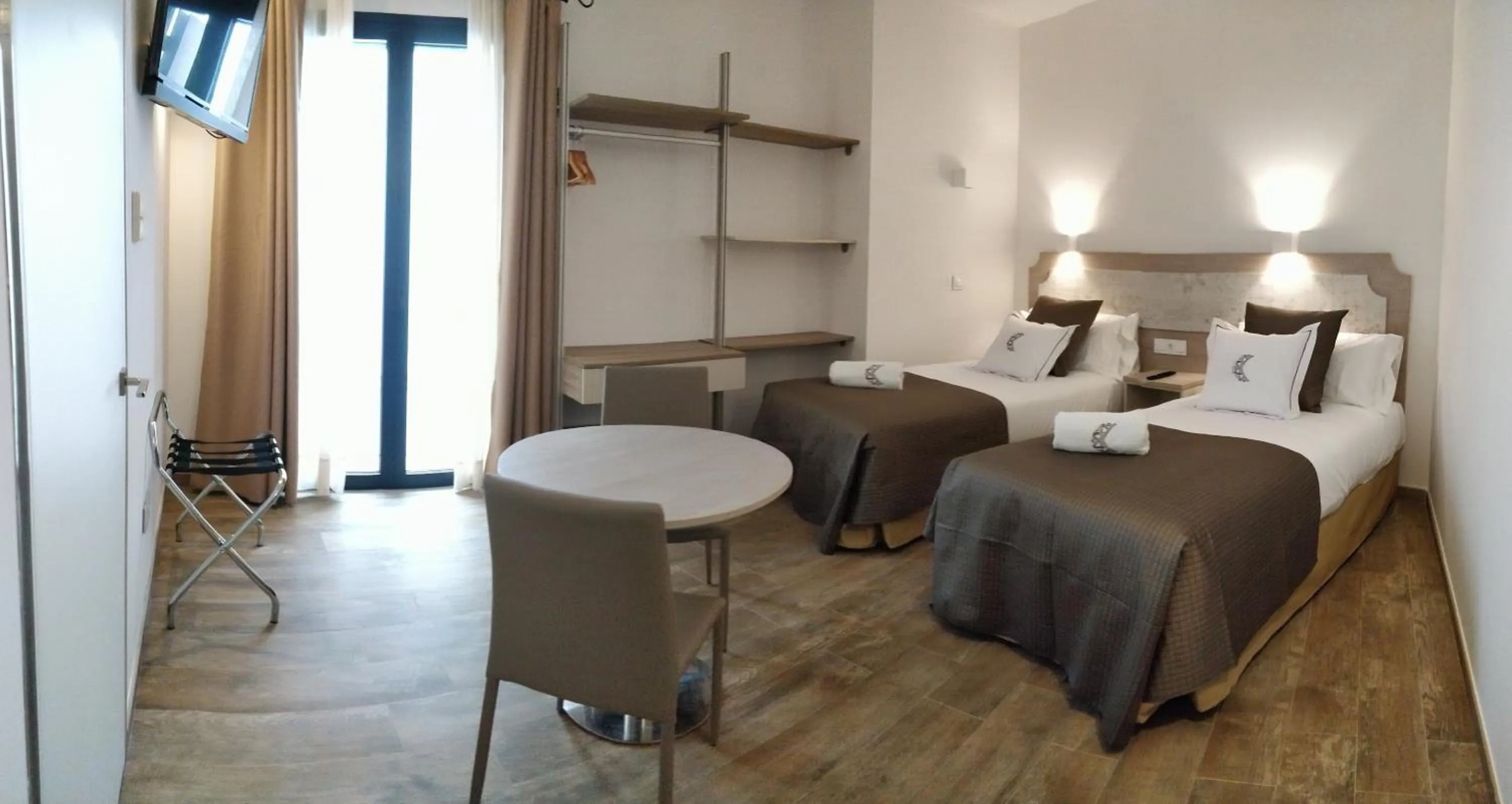 Bedroom, Bed in Patios del Orfebre