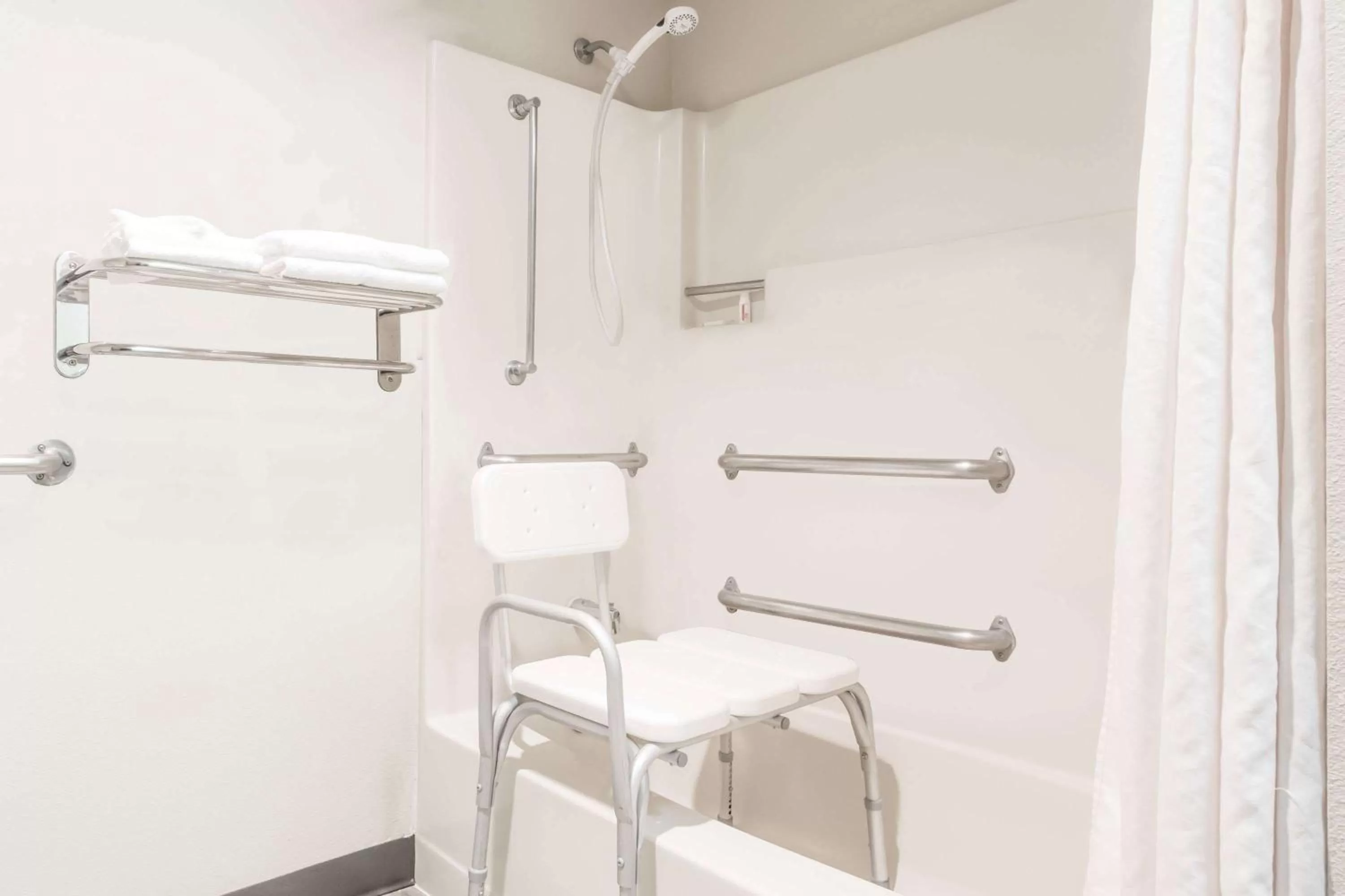 Bathroom in Super 8 by Wyndham LaGrande