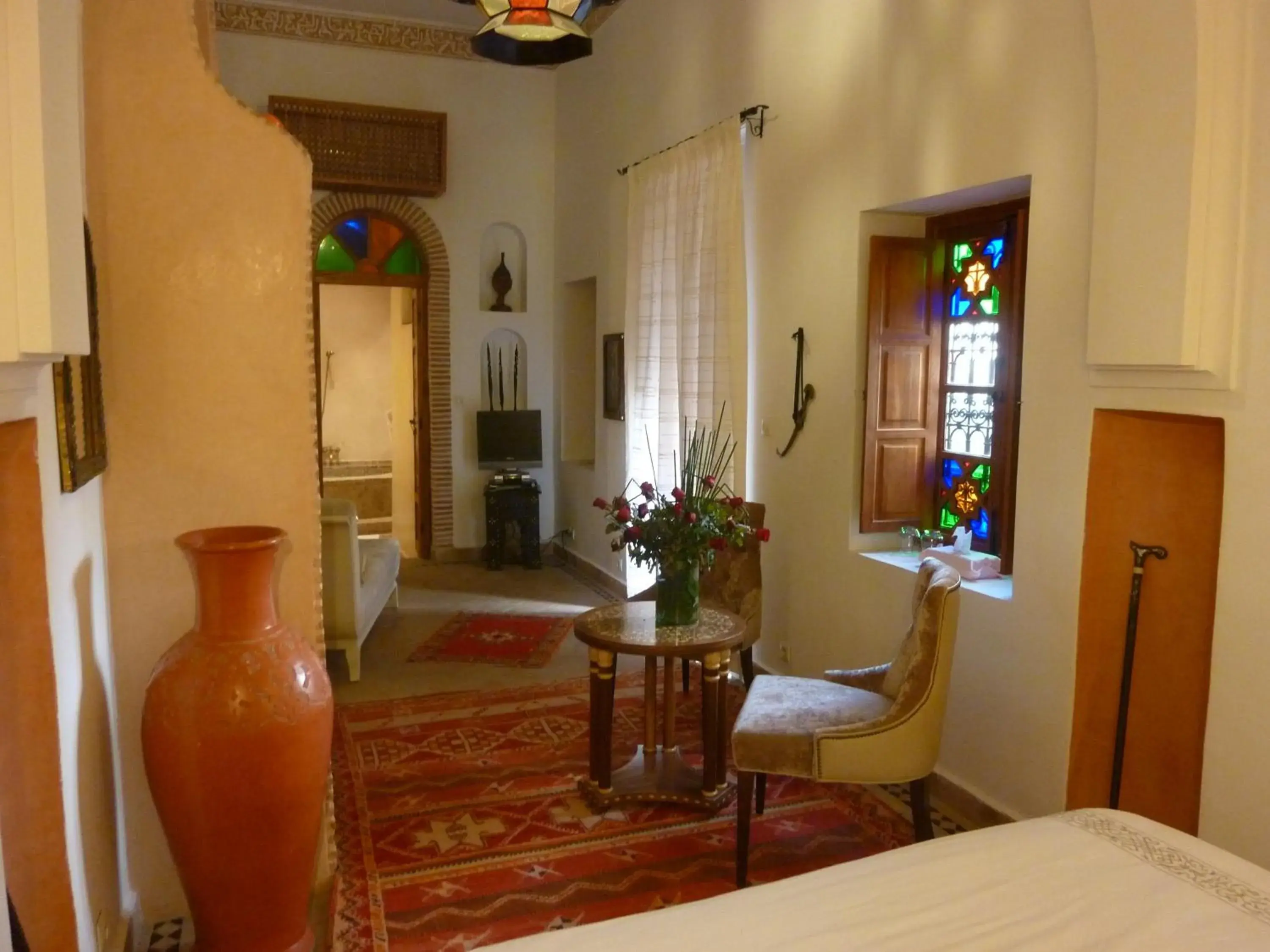 Photo of the whole room, Seating Area in Riad Les Trois Palmiers El Bacha