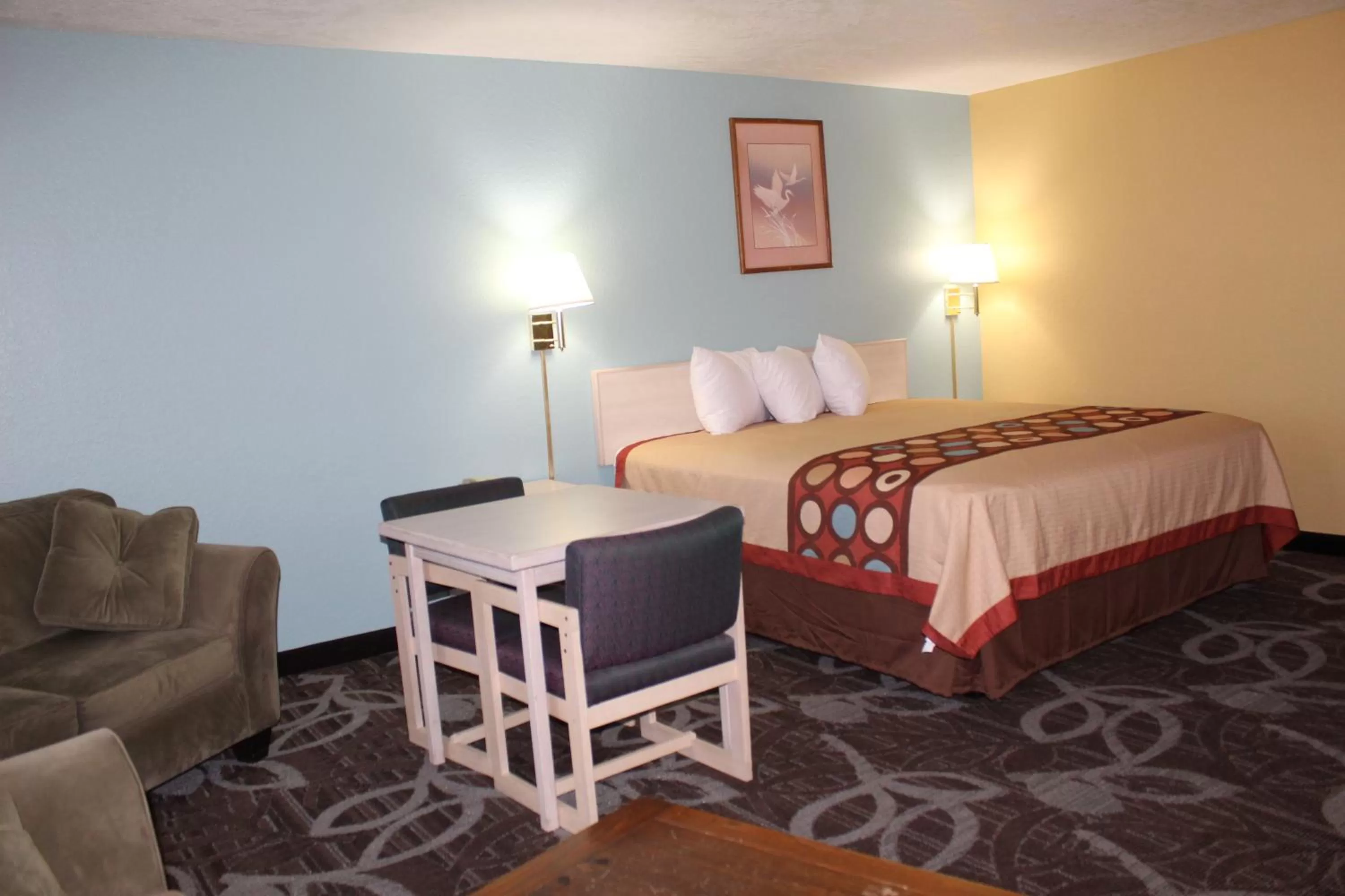 Bed in Super 8 by Wyndham Nephi