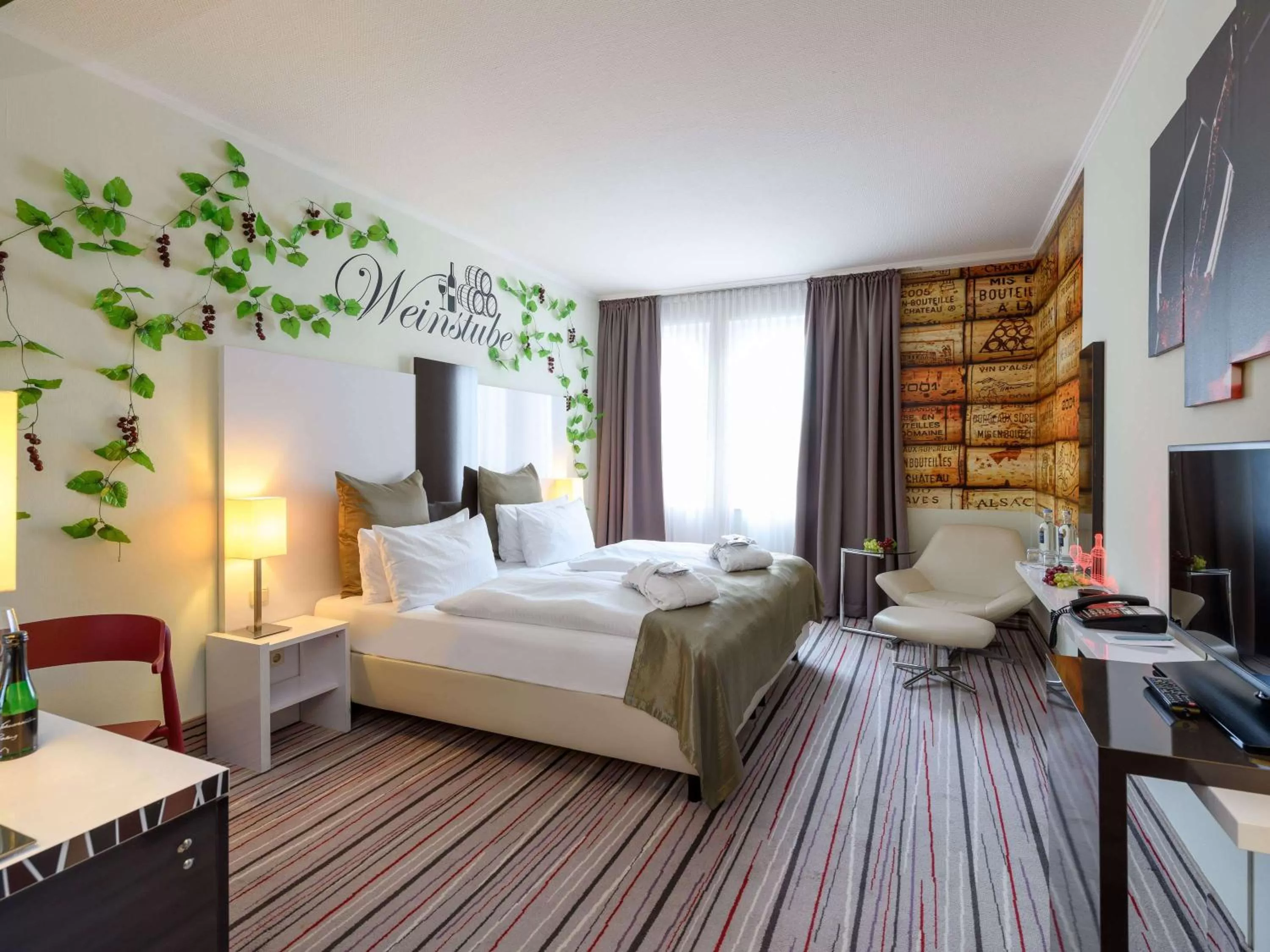 Other, Bed in Mercure Hotel Wiesbaden City