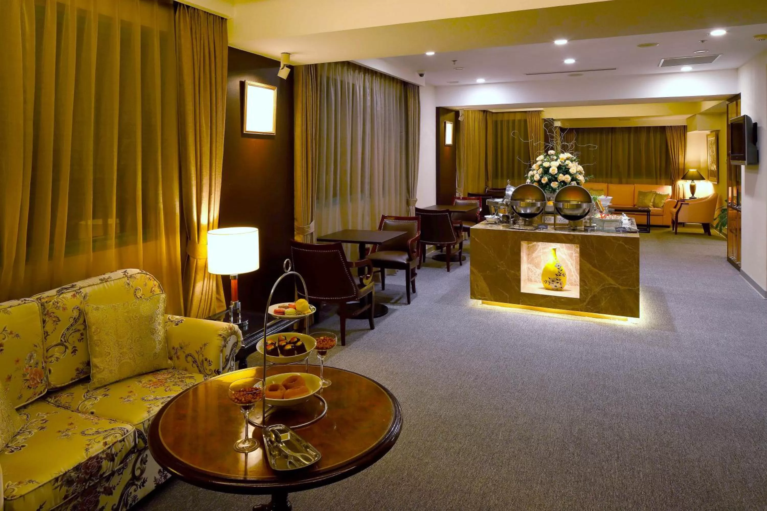 Communal lounge/ TV room in Sunway Hotel Hanoi