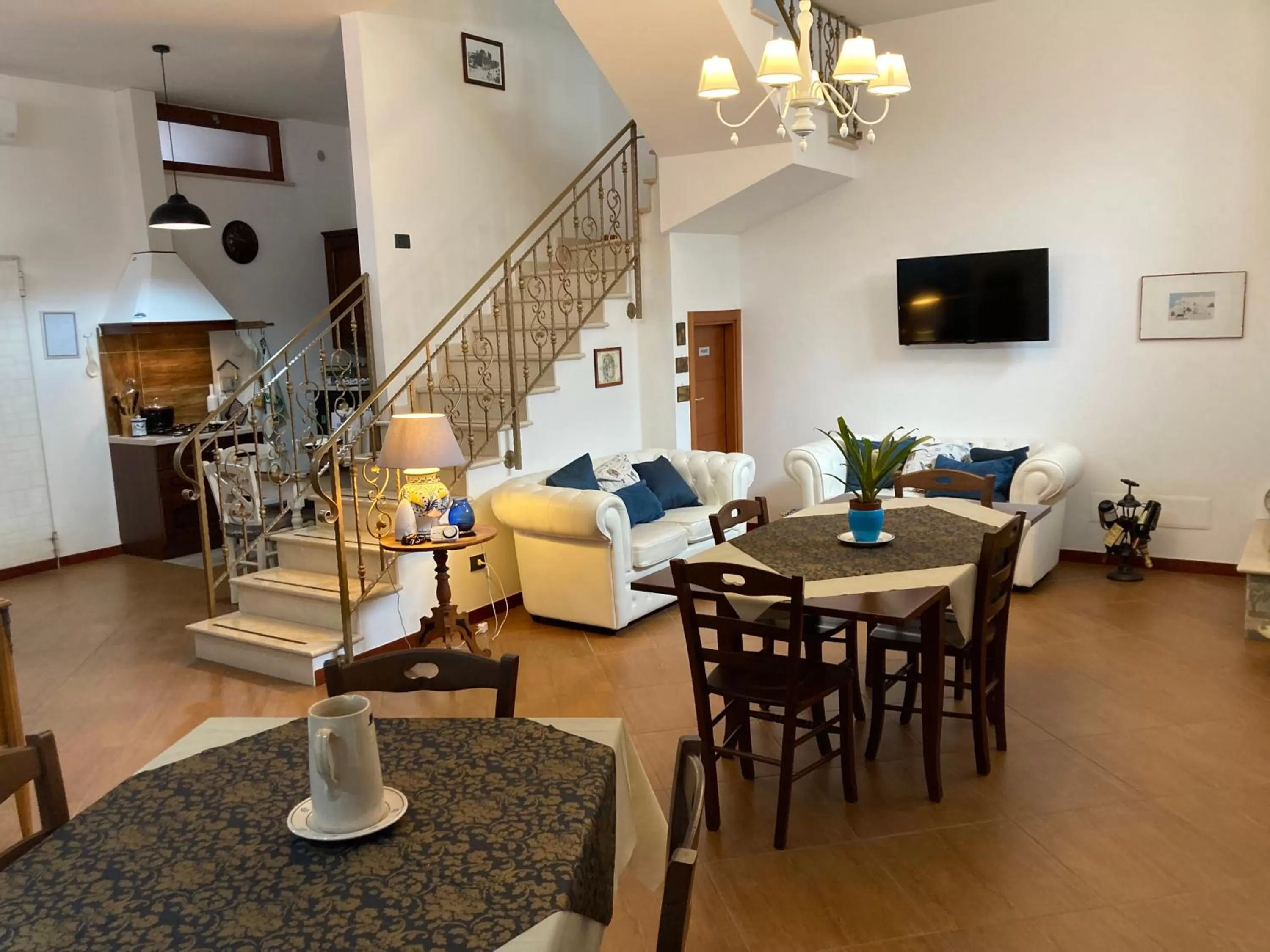 Restaurant/Places to Eat in Domus B&B