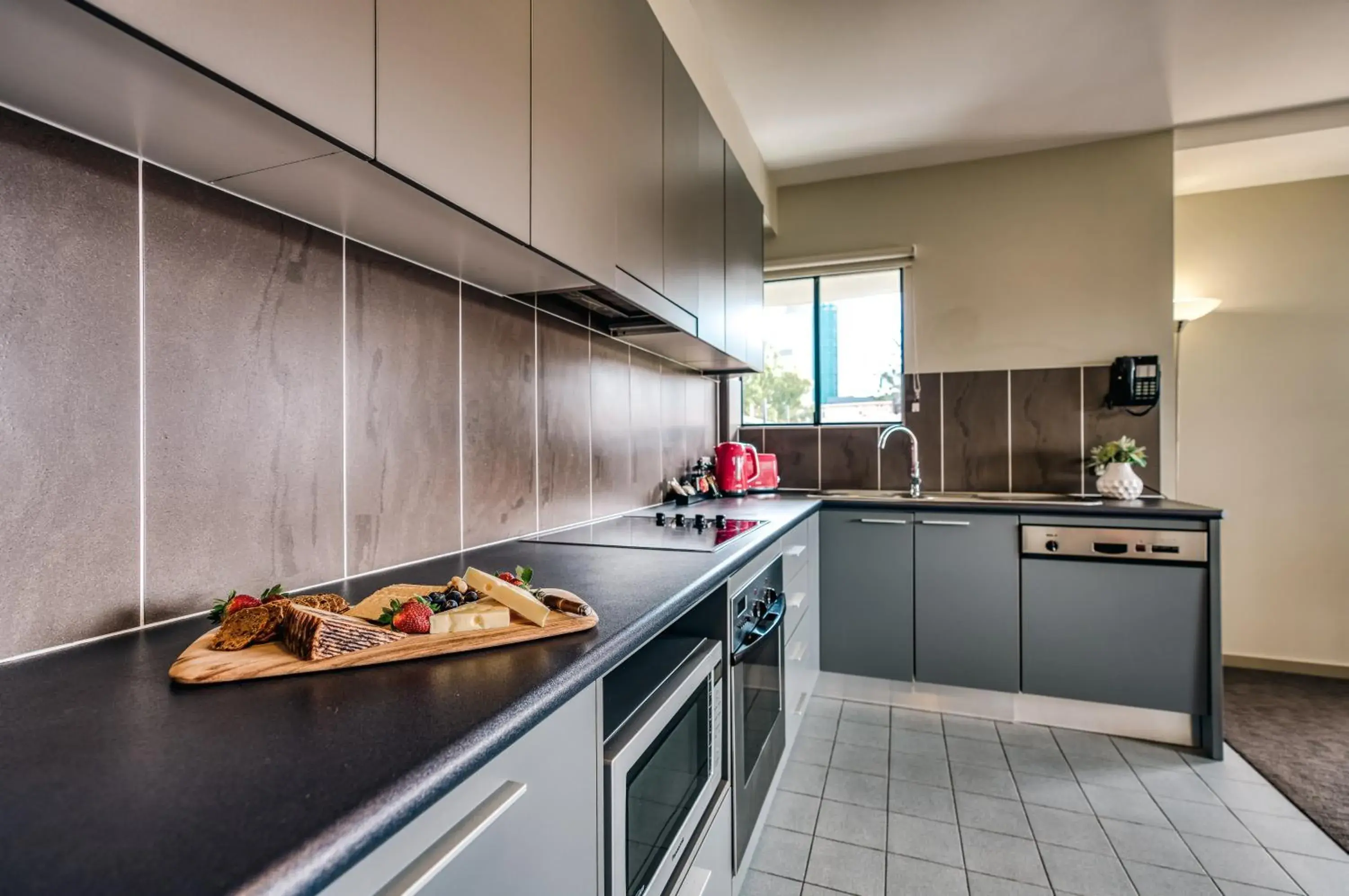 kitchen, Kitchen/Kitchenette in Il Mondo Boutique Hotel