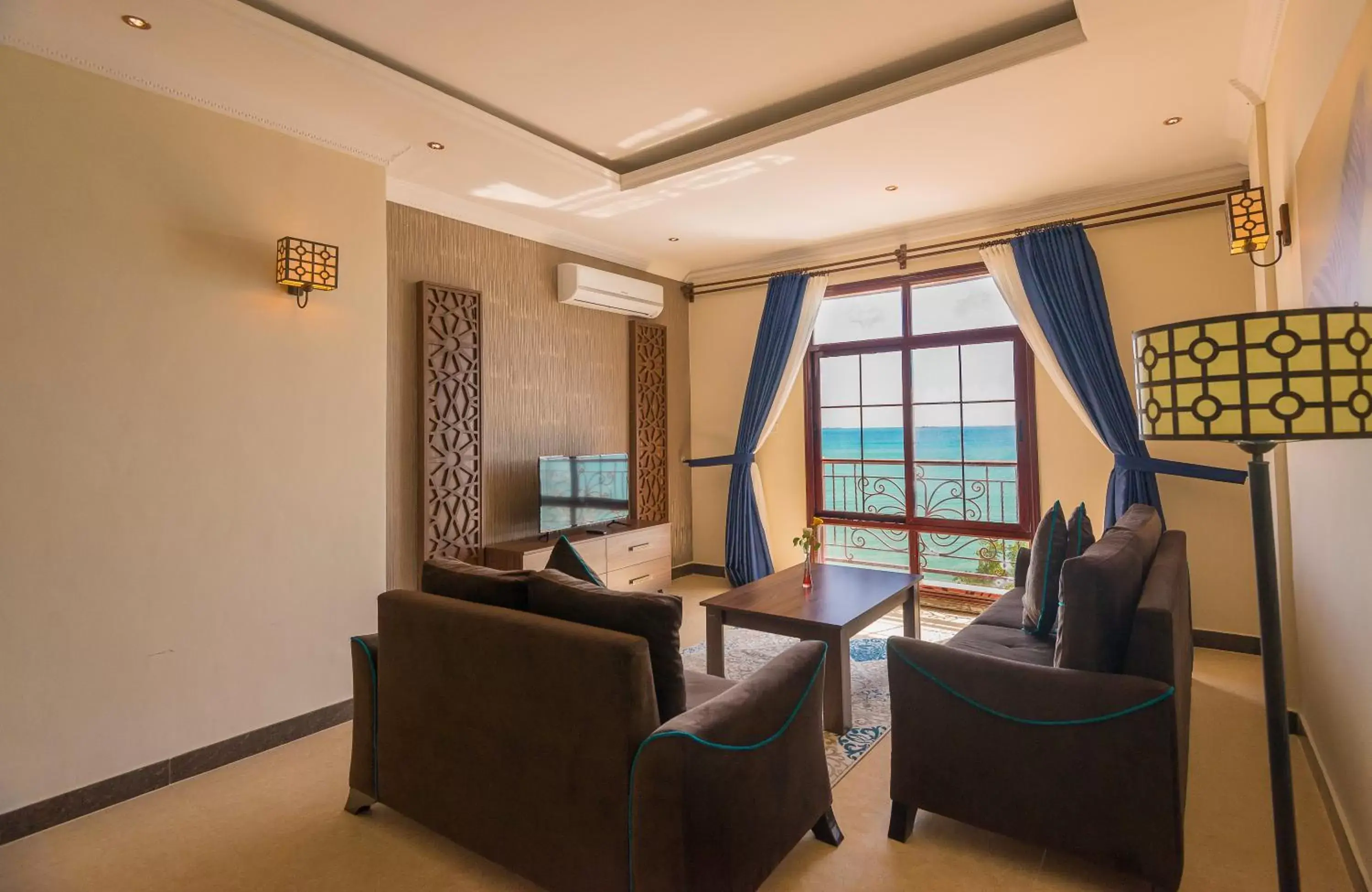Living room, Seating Area in Golden Tulip Zanzibar Resort
