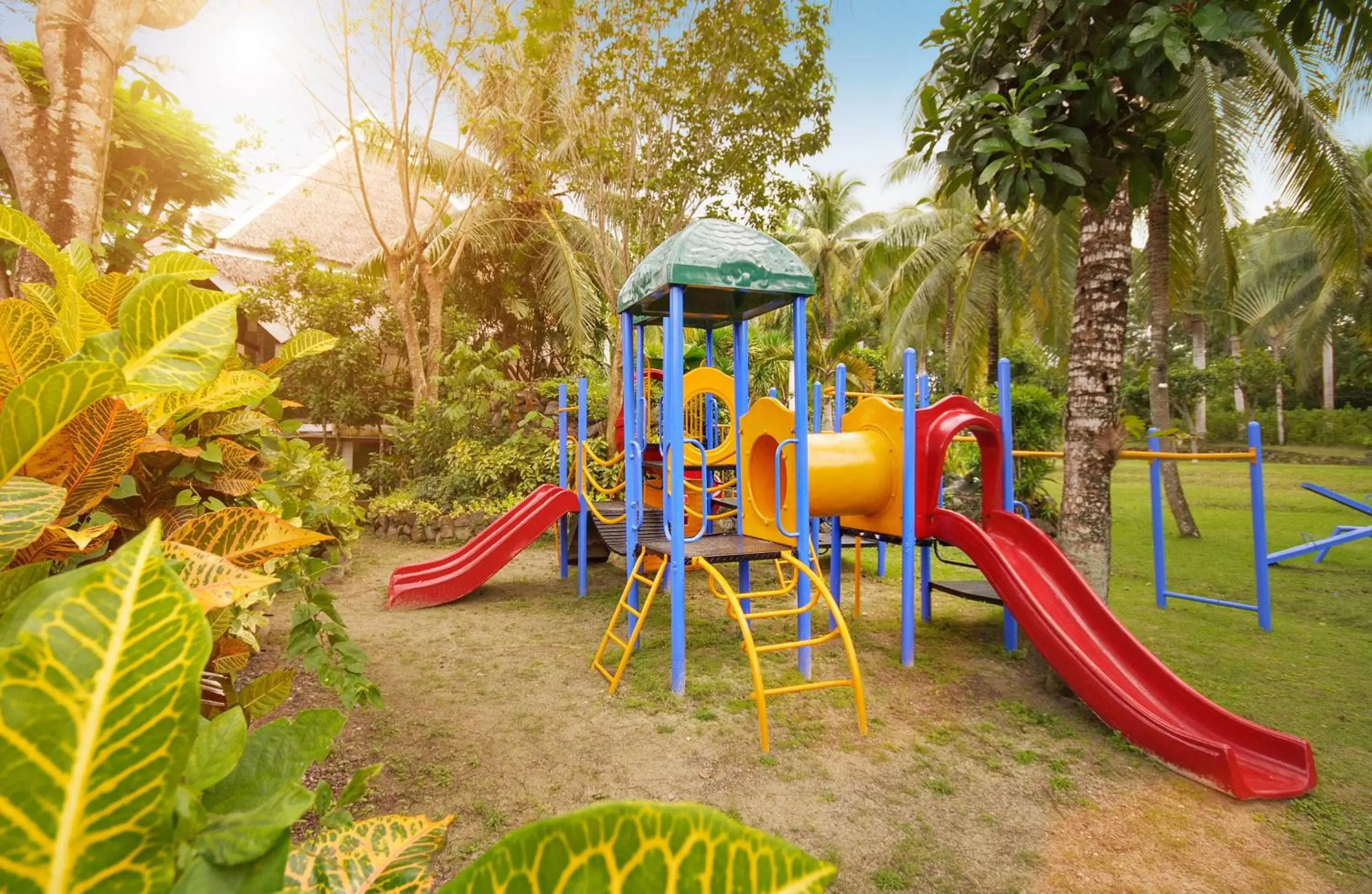 Children play ground, Children's Play Area in Mithi Resort & Spa