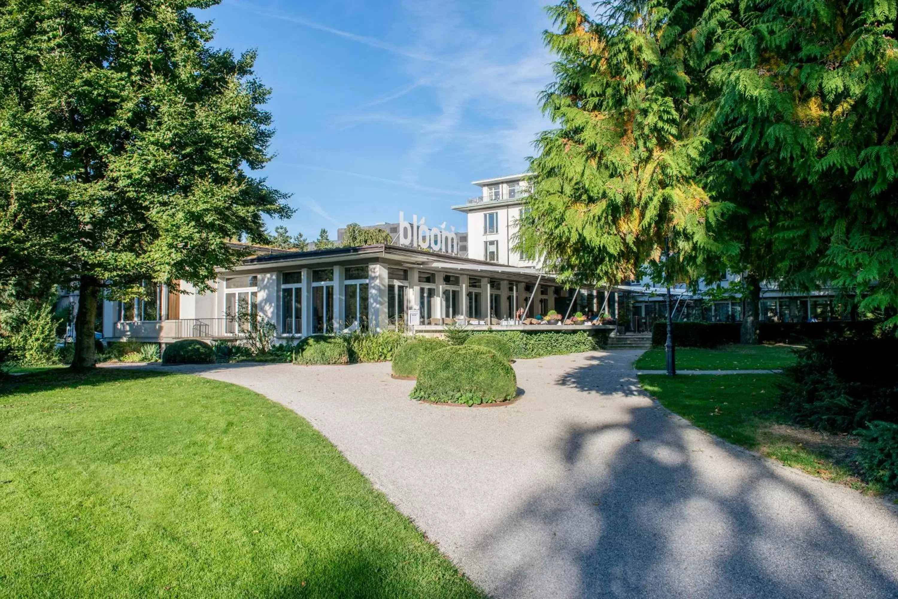 Garden, Property Building in Park Hotel Winterthur