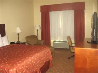 Bedroom, Bed in Americas Best Value Inn & Suites-Livingston