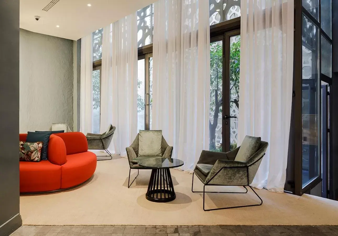 Living room, Seating Area in EME Catedral Hotel