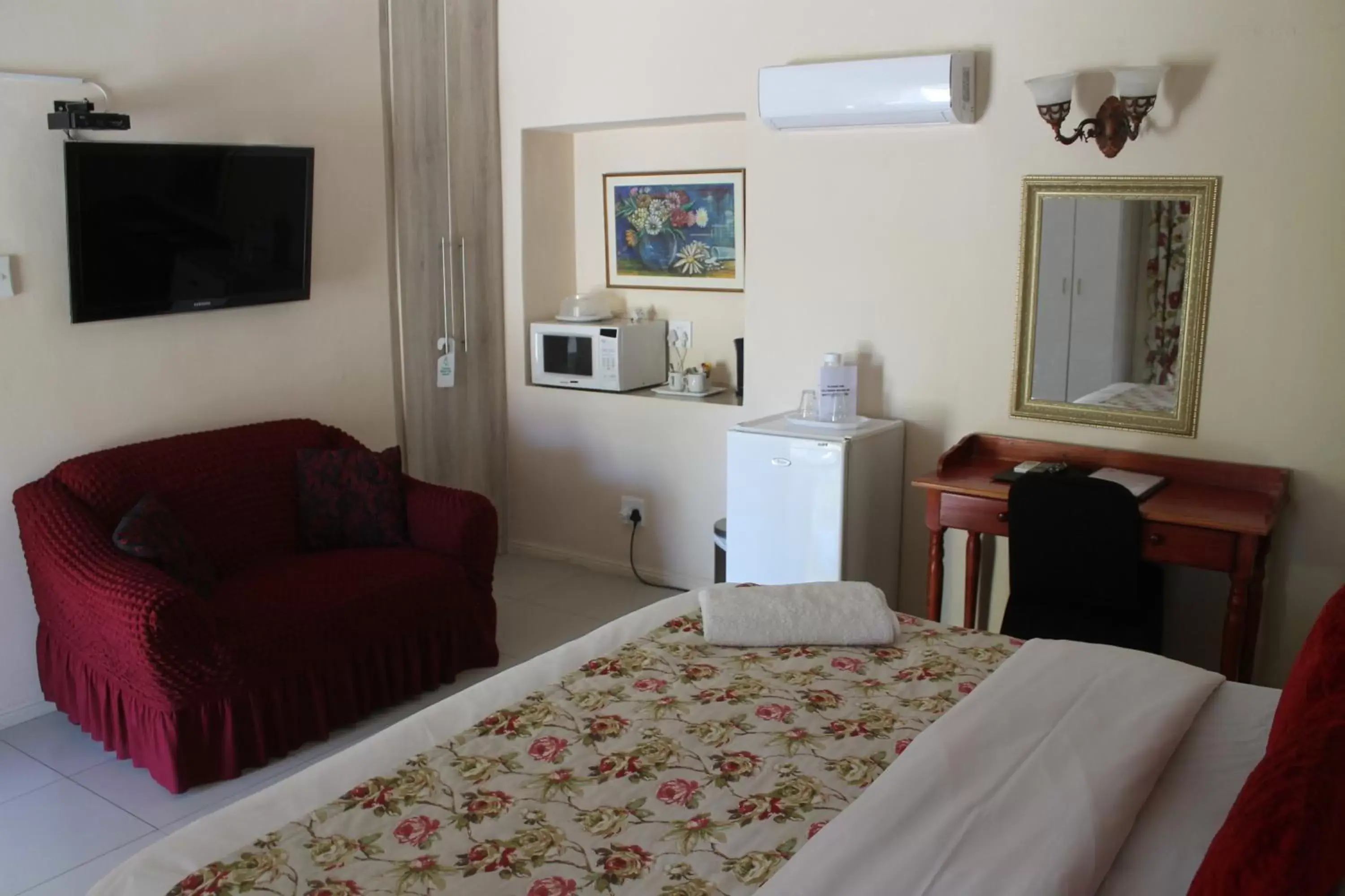 Suite with Garden View - single occupancy in Blue Diamond Lodge & Spa Suite with Garden View - single occupancy in Blue Diamond Lodge & Spa