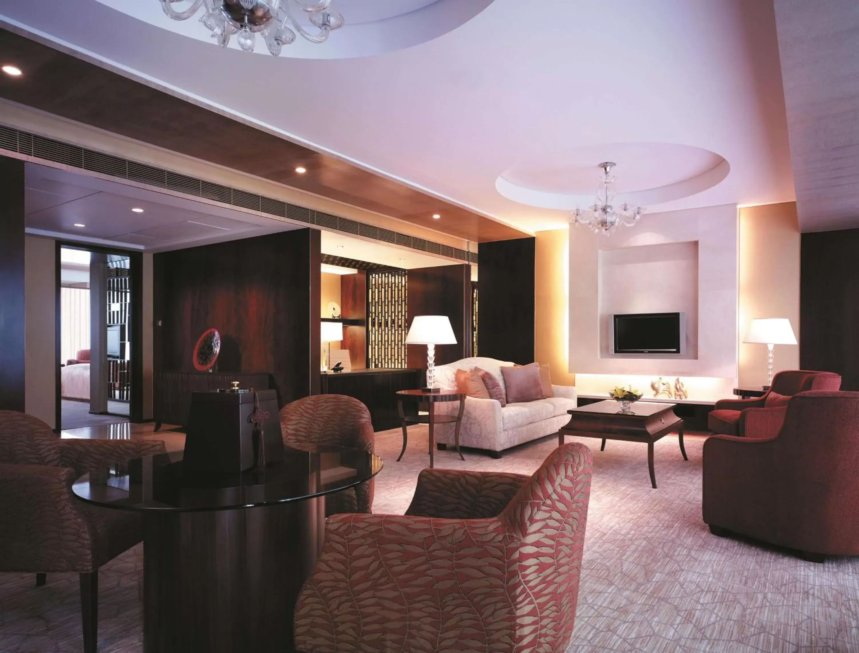 Photo of the whole room, Lounge/Bar in Shangri-La Beijing