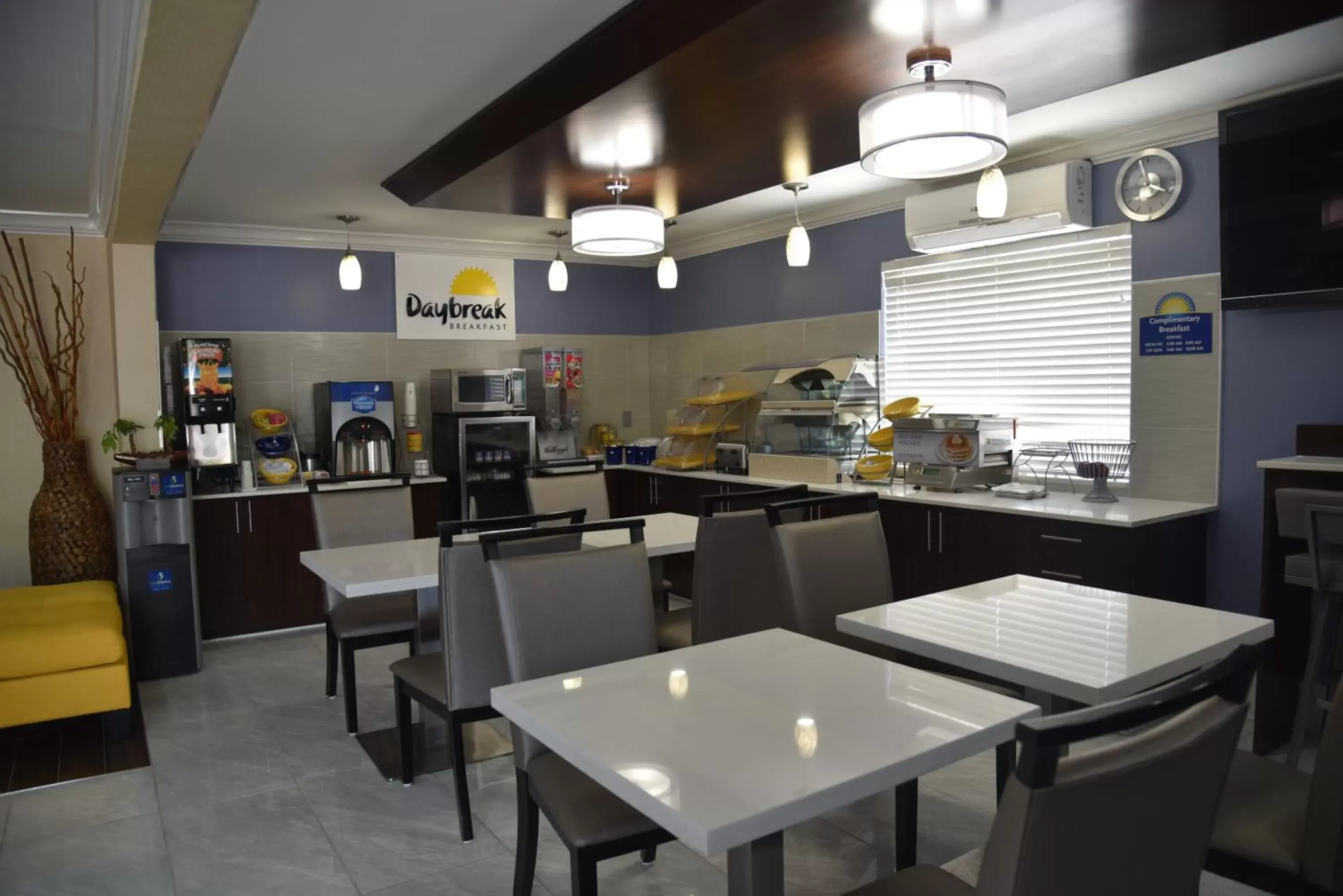 Restaurant/Places to Eat in Days Inn by Wyndham Goose Creek